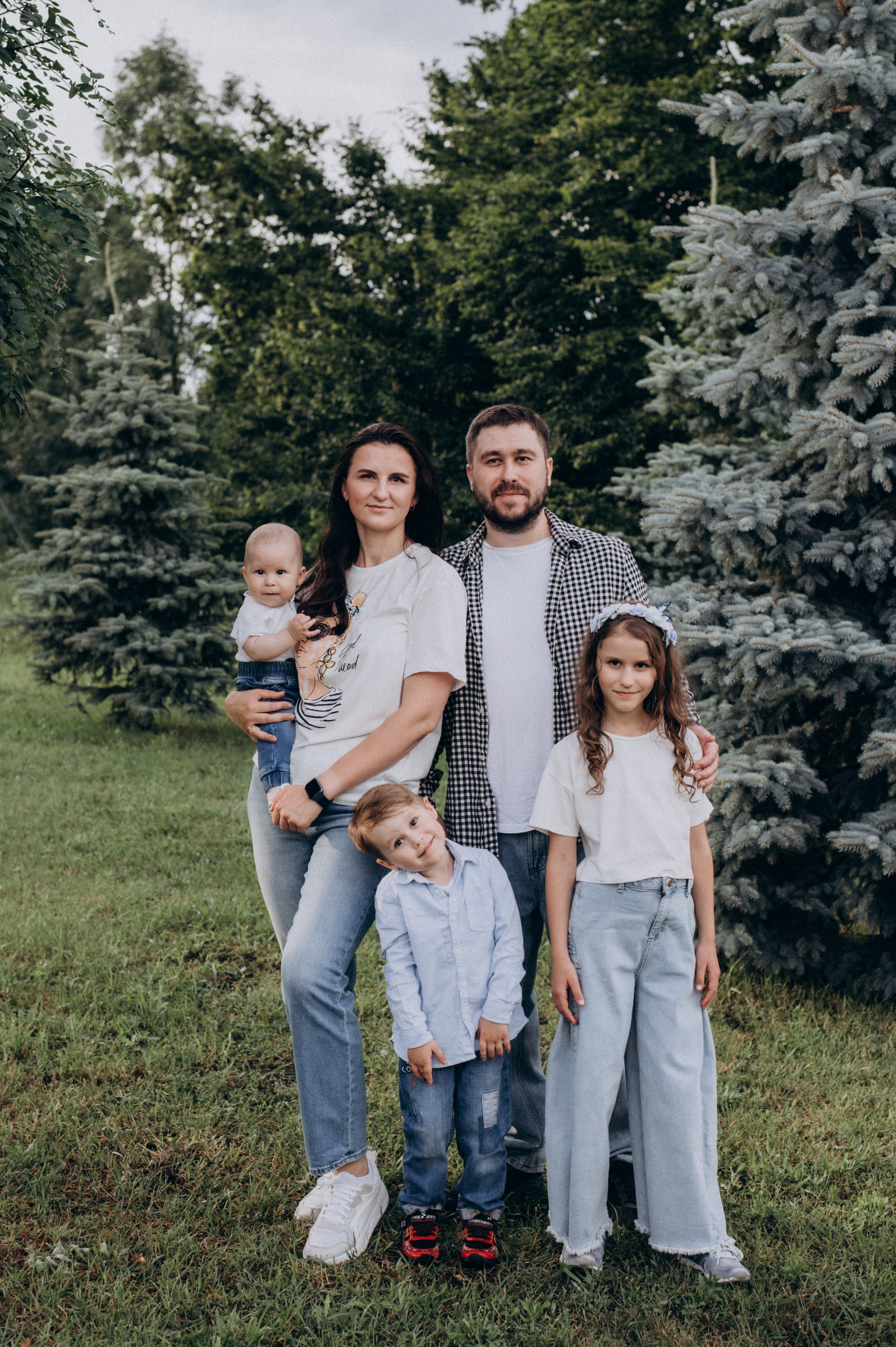 Сімейна фотосесія Тернопіль, сімейний фотограф Тернопіль, зйомка великої сімї. Сімейний, дитячий та індивідуальний фотограф в м. Тернопіль, м. Львів
