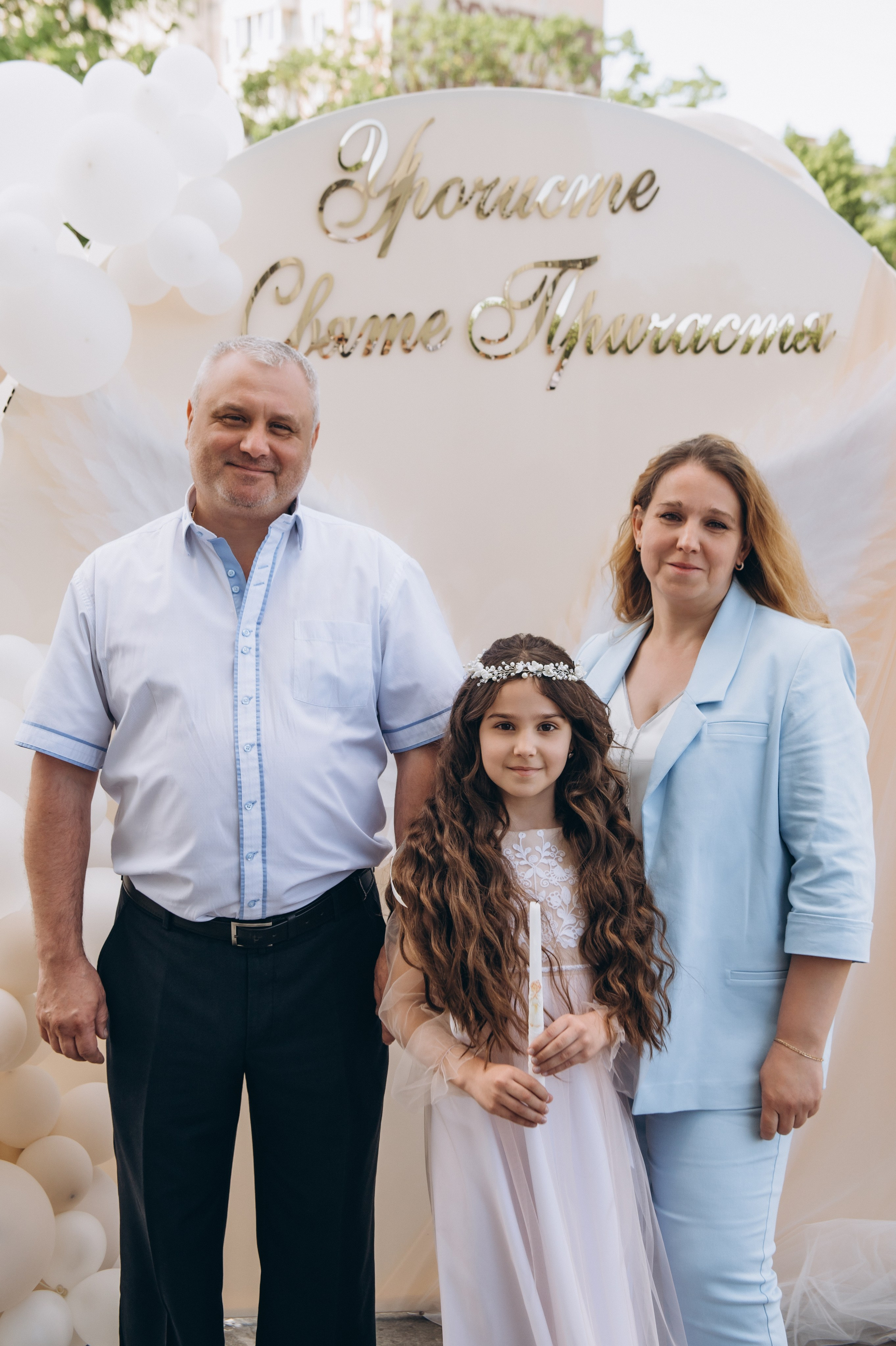 Фотосесія Причастя Тернопіль церква Св Михаїла, фотограф на Причастя Тернопіль, фотосесія Літургії Причастя Тернопіль. Сімейний, дитячий та індивідуальний фотограф в м. Тернопіль, м. Львів