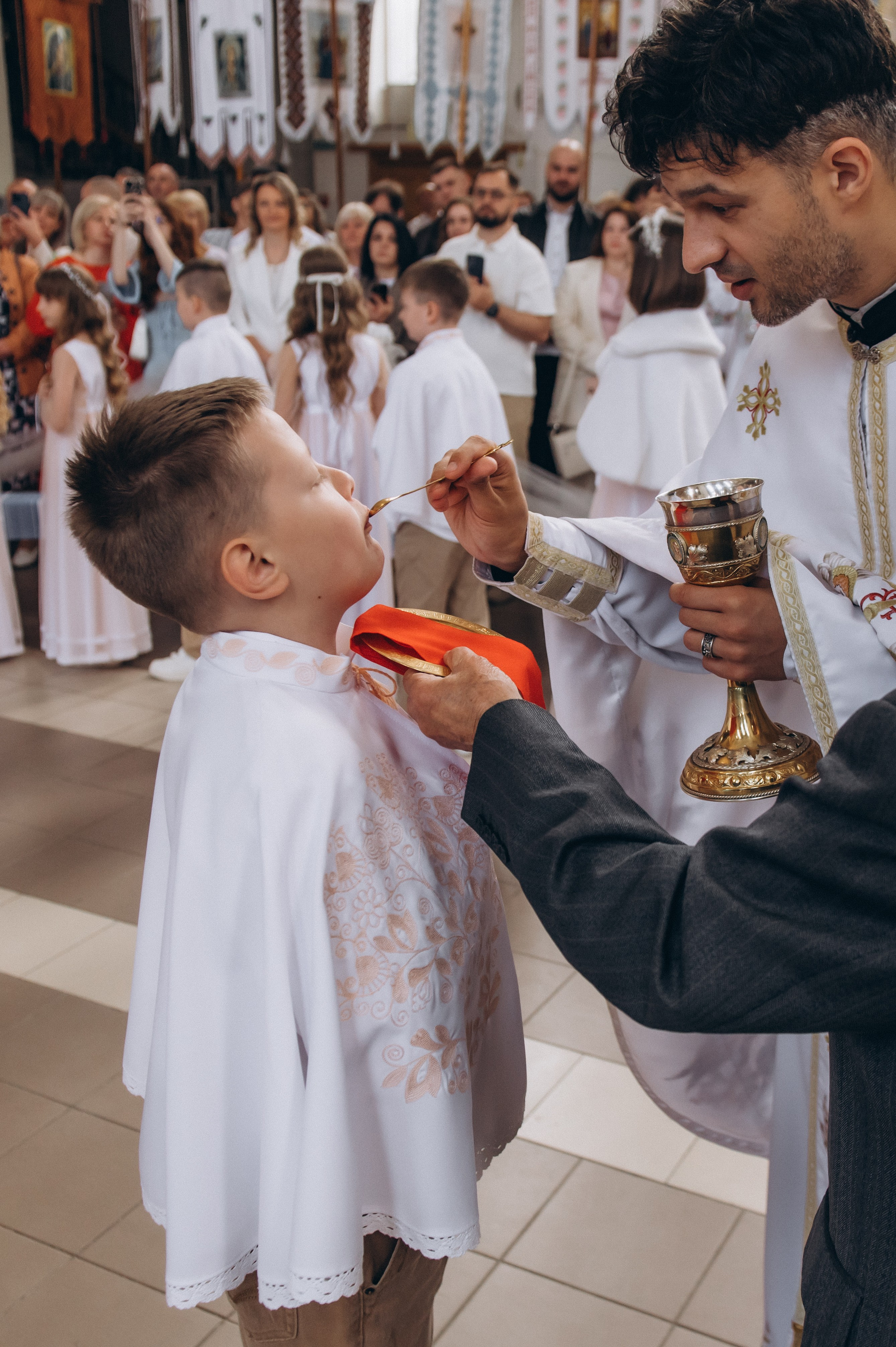 Фотосесія Причастя Тернопіль, зйомка Причастя, фотограф на Причастя Тернопіль, Причастя Львів, Причастя церква Михаїла Тернопіль. Сімейний, дитячий та індивідуальний фотограф в м. Тернопіль, м. Львів