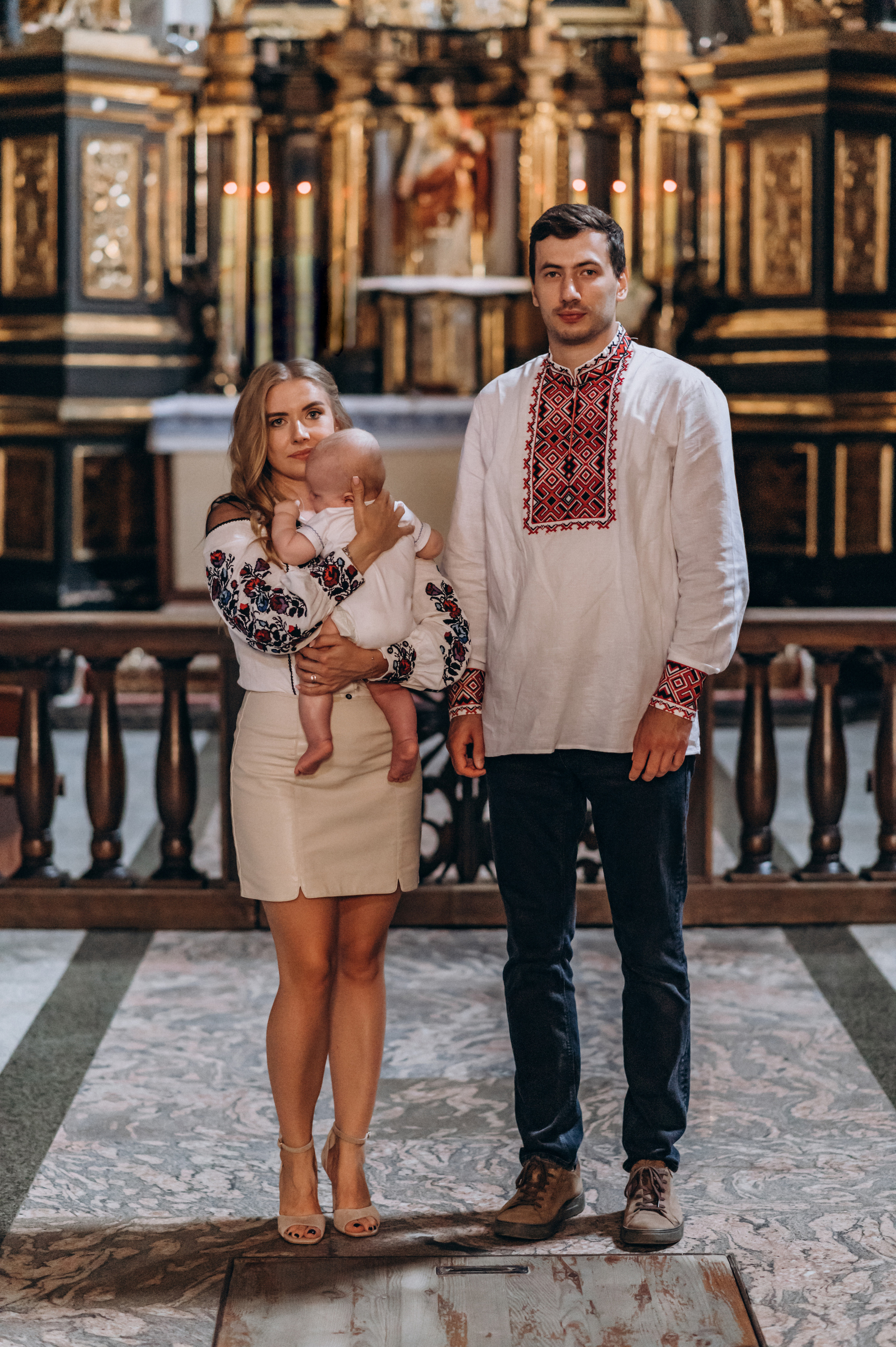 Хрещення Марка, Бернардинський монастир, Львів. Сімейний, дитячий та індивідуальний фотограф в м. Тернопіль, м. Львів