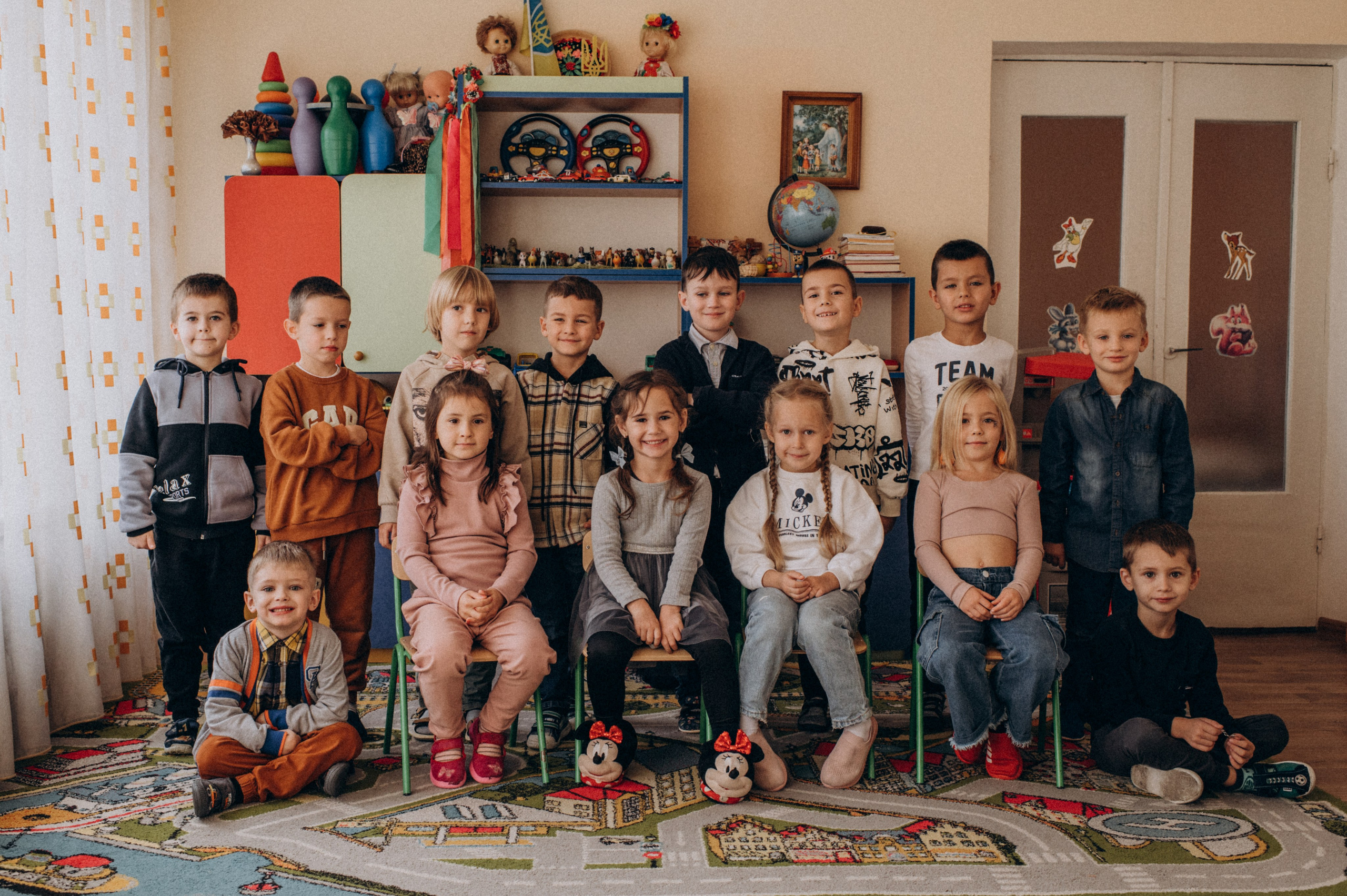 Фотосесія в дитячому садку, фотосесія на віньєтки, випускні фотоальбоми Тернопіль, шкільні фотоальбоми Тернопіль, зйомка випускного садочку. Сімейний, дитячий та індивідуальний фотограф в м. Тернопіль, м. Львів