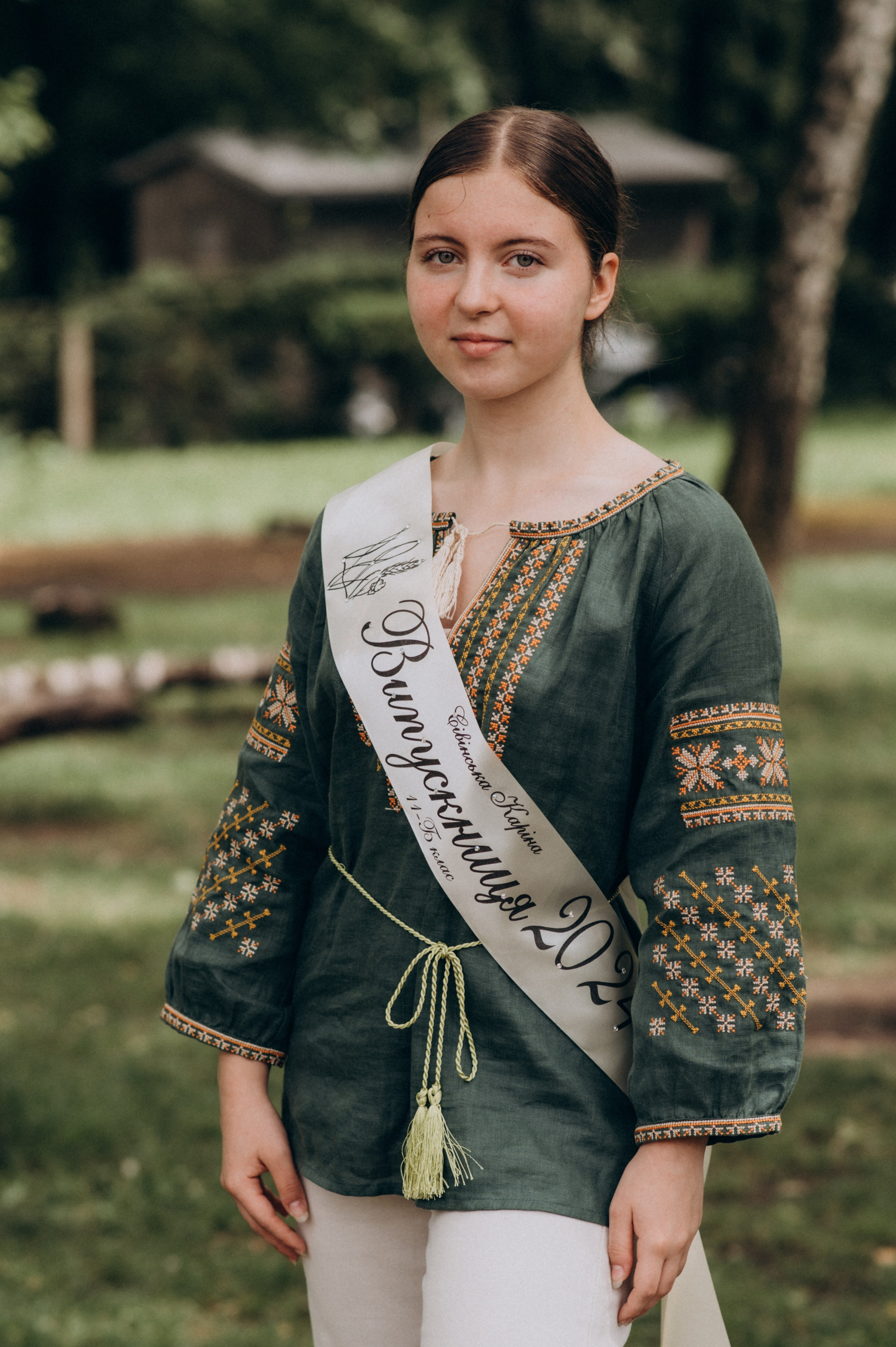 Фотосесія останнього дзвоника, фотосесія випускників Тернопіль, випускний 2024. Сімейний, дитячий та індивідуальний фотограф в м. Тернопіль, м. Львів