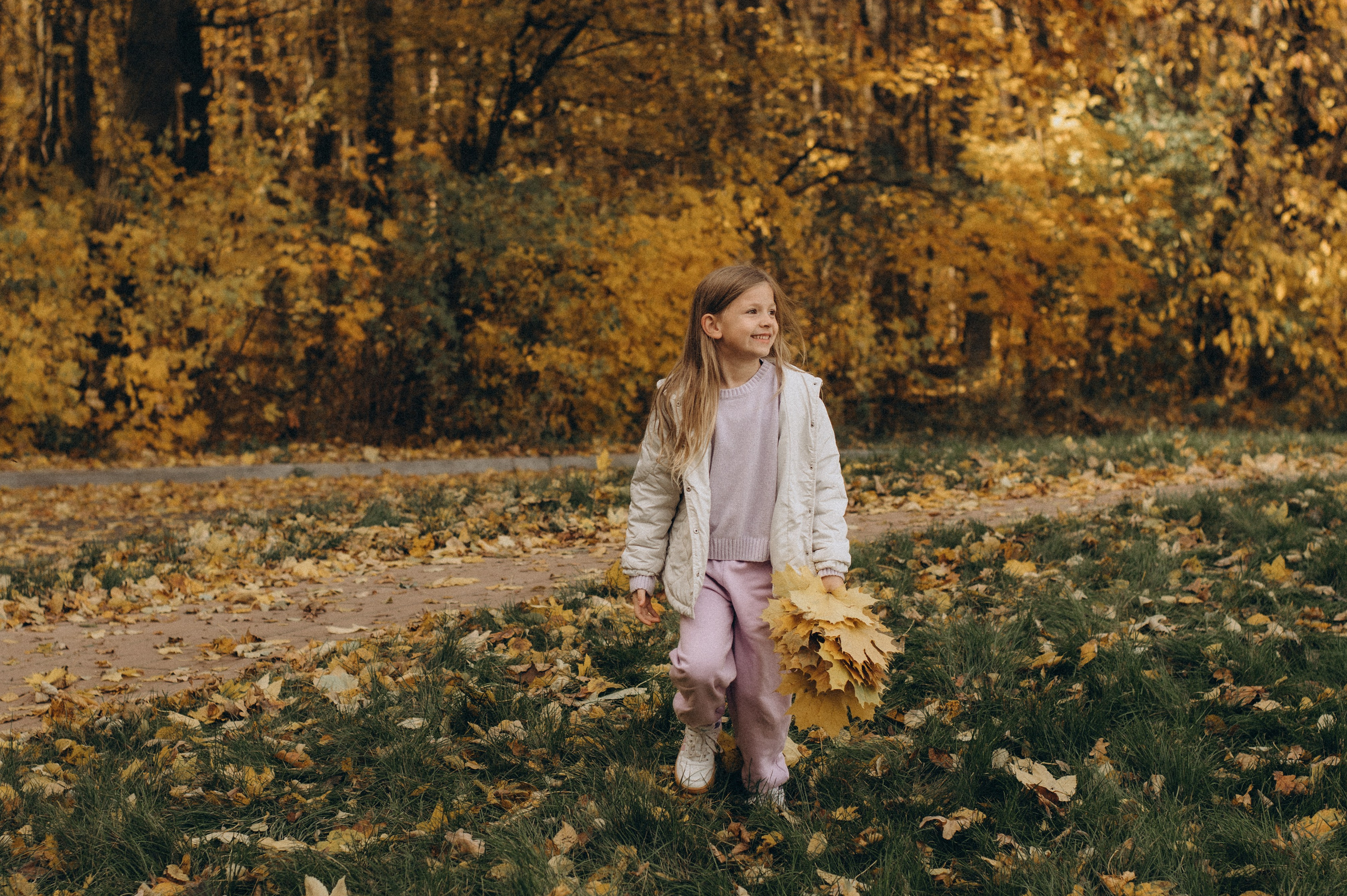 Осіння фотосесія Тернопіль, дитяча зйомка, фотосесія в парку Тернопіль, сімейний фотограф Тернопіль. Сімейний, дитячий та індивідуальний фотограф в м. Тернопіль, м. Львів