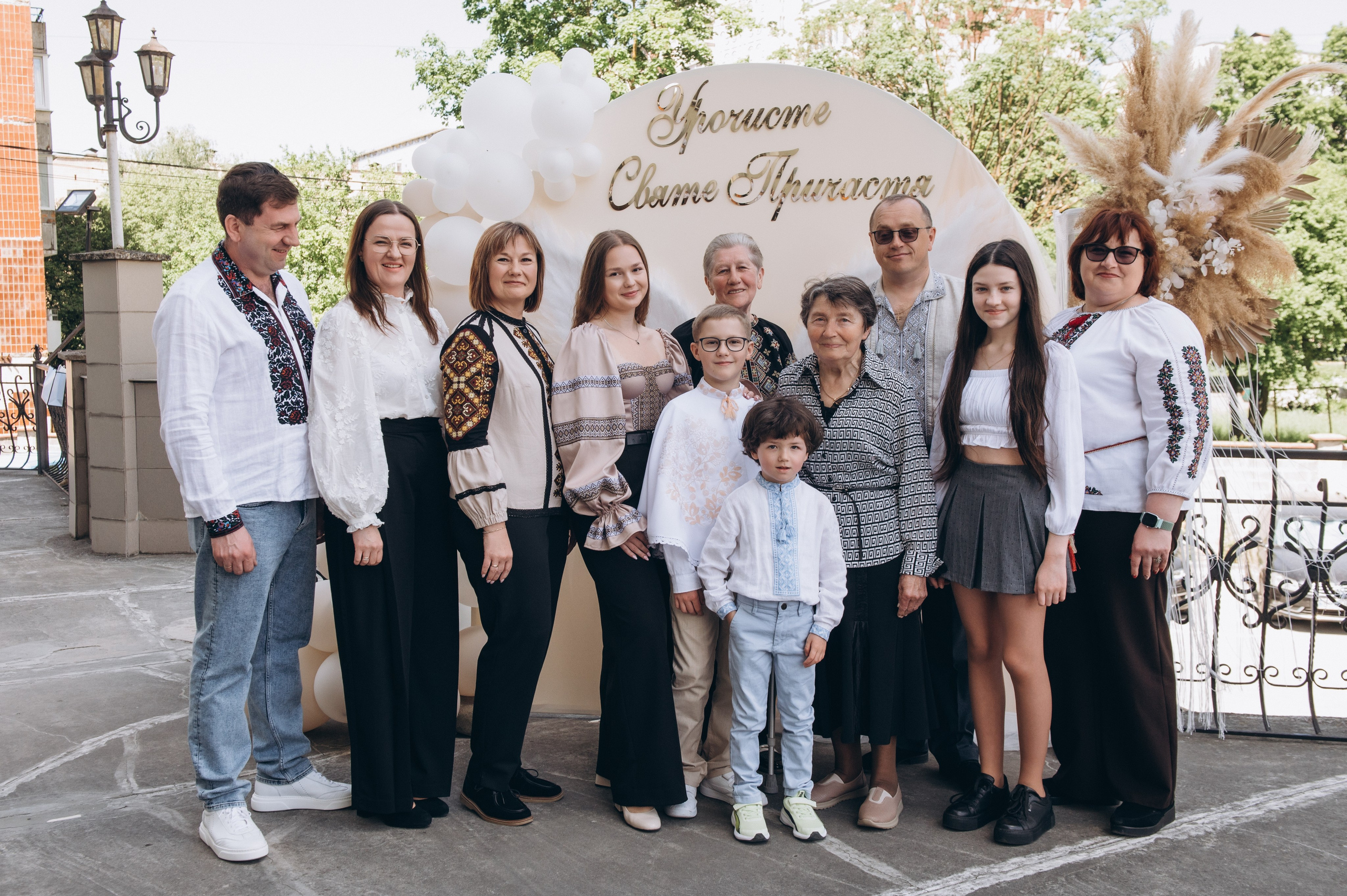 Фотосесія Причастя Тернопіль церква Св Михаїла, фотограф на Причастя Тернопіль, фотосесія Літургії Причастя Тернопіль. Сімейний, дитячий та індивідуальний фотограф в м. Тернопіль, м. Львів