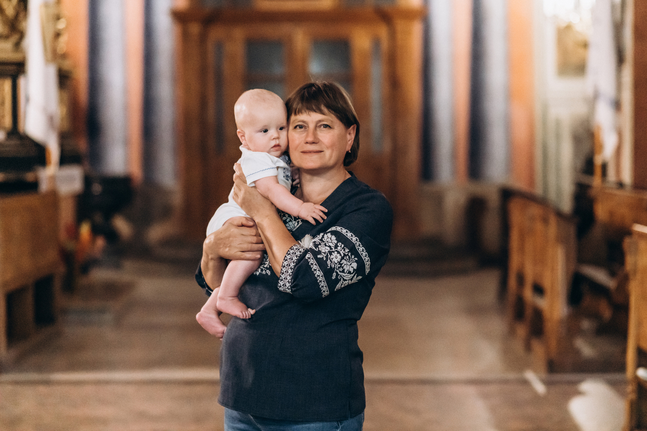 Хрещення Марка, Бернардинський монастир, Львів. Сімейний, дитячий та індивідуальний фотограф в м. Тернопіль, м. Львів