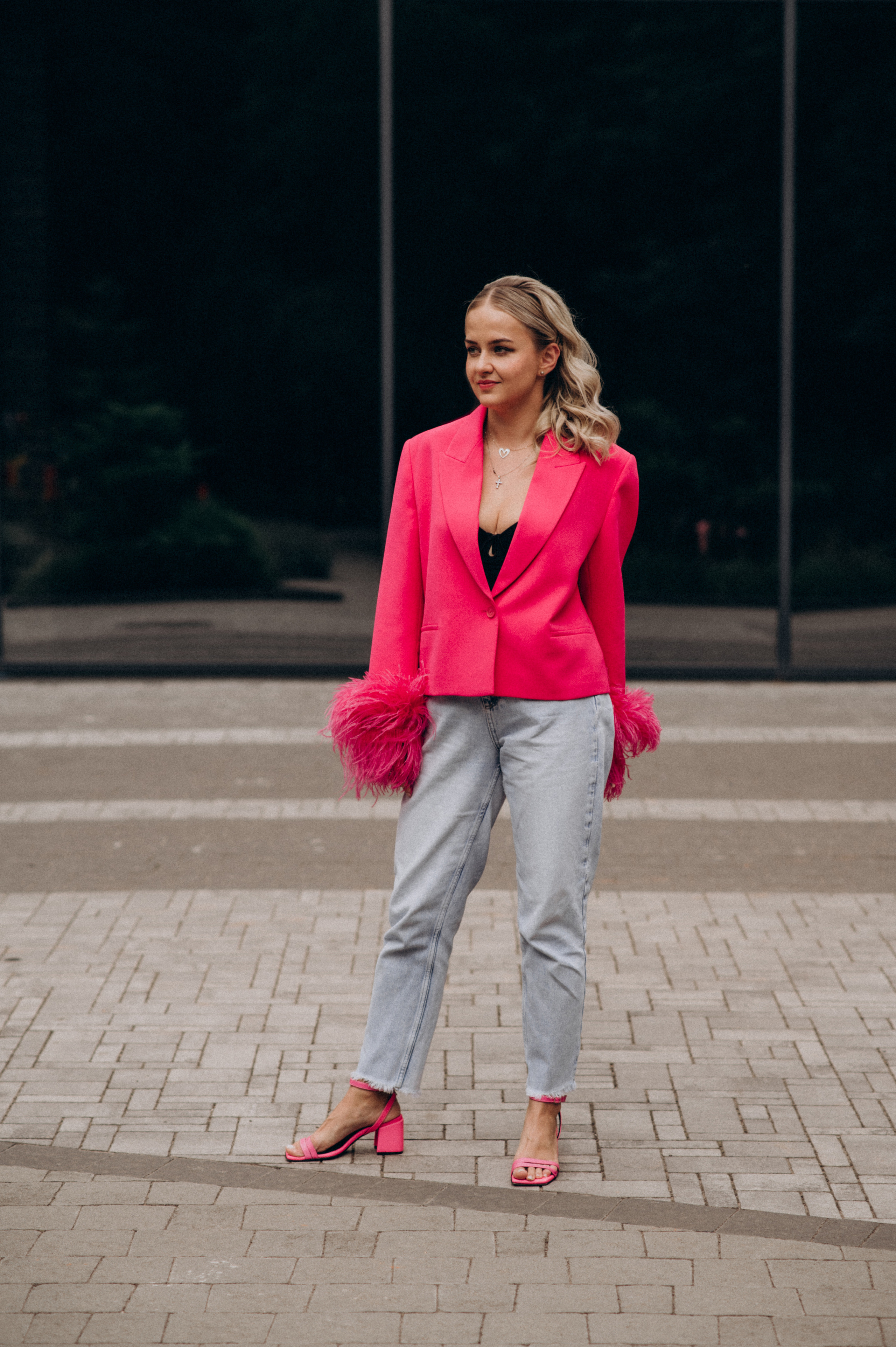 Індивідуальна контент зйомка фотосесія у кавярні кафе. Сімейний, дитячий та індивідуальний фотограф в м. Тернопіль, м. Львів