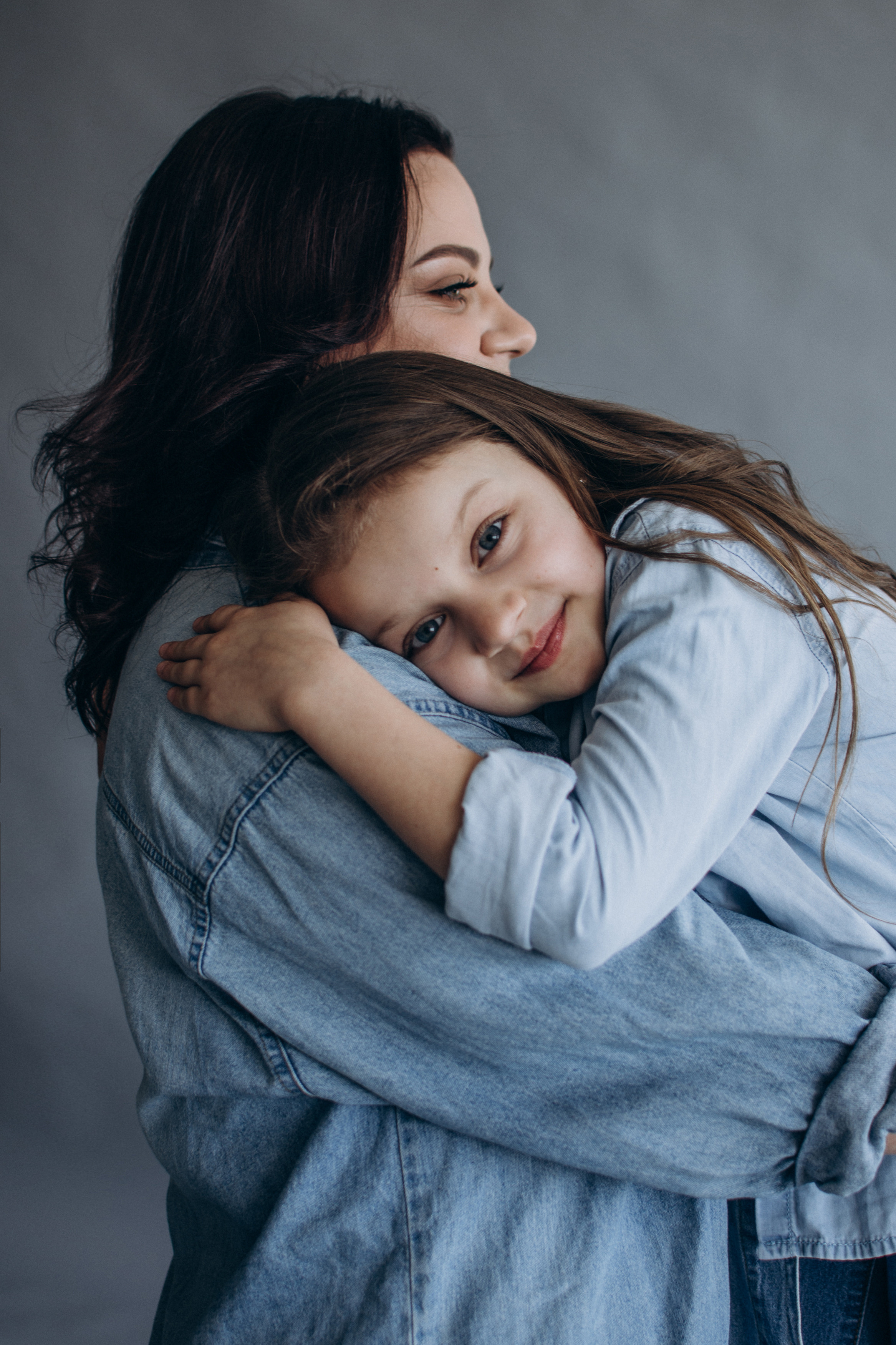 Мама і донечка. Студійна сімейна фотосесія. Сімейний, дитячий та індивідуальний фотограф в м. Тернопіль, м. Львів