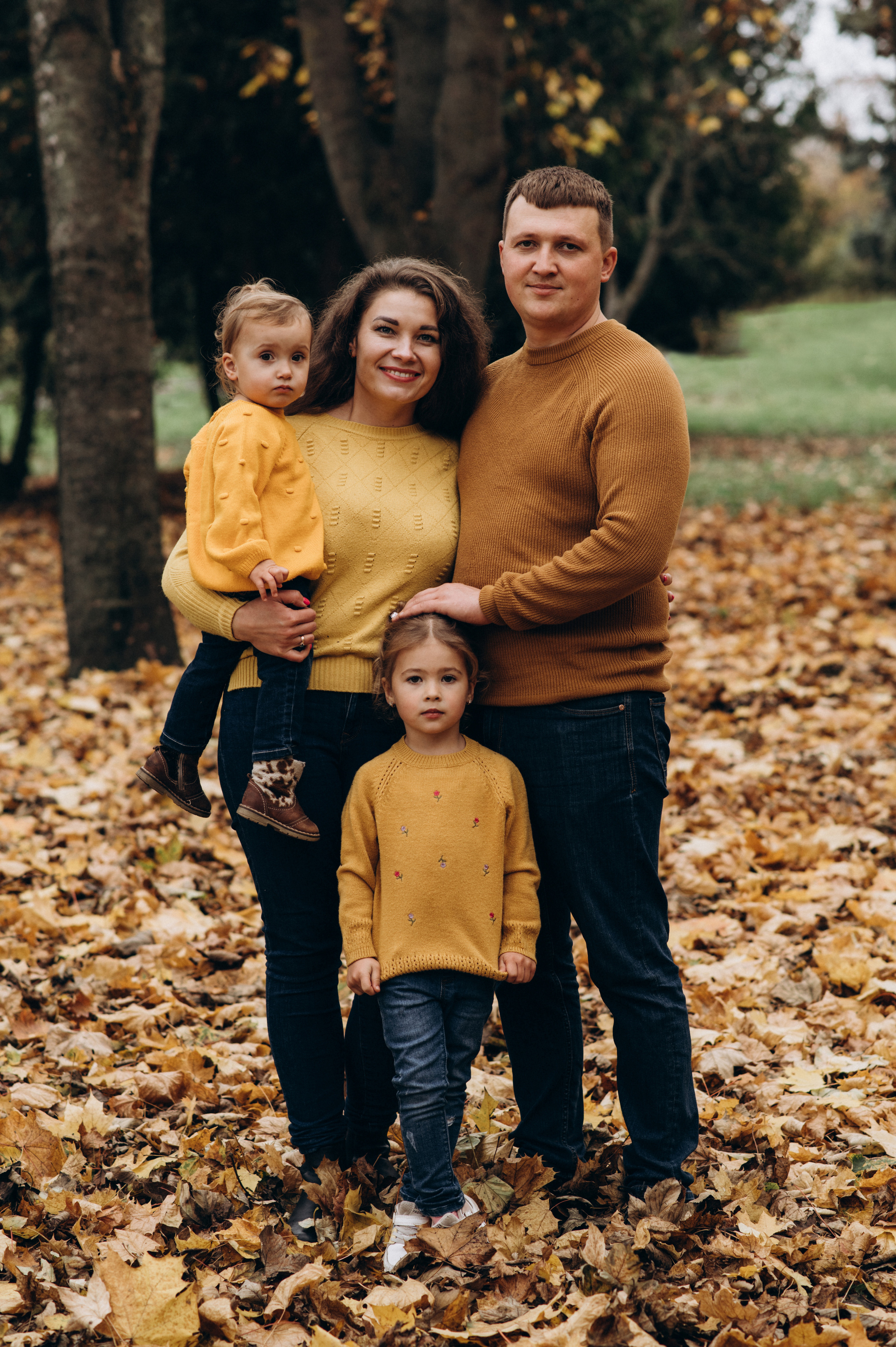 Осіння сімейна фотосесія. Сімейний, дитячий та індивідуальний фотограф в м. Тернопіль, м. Львів