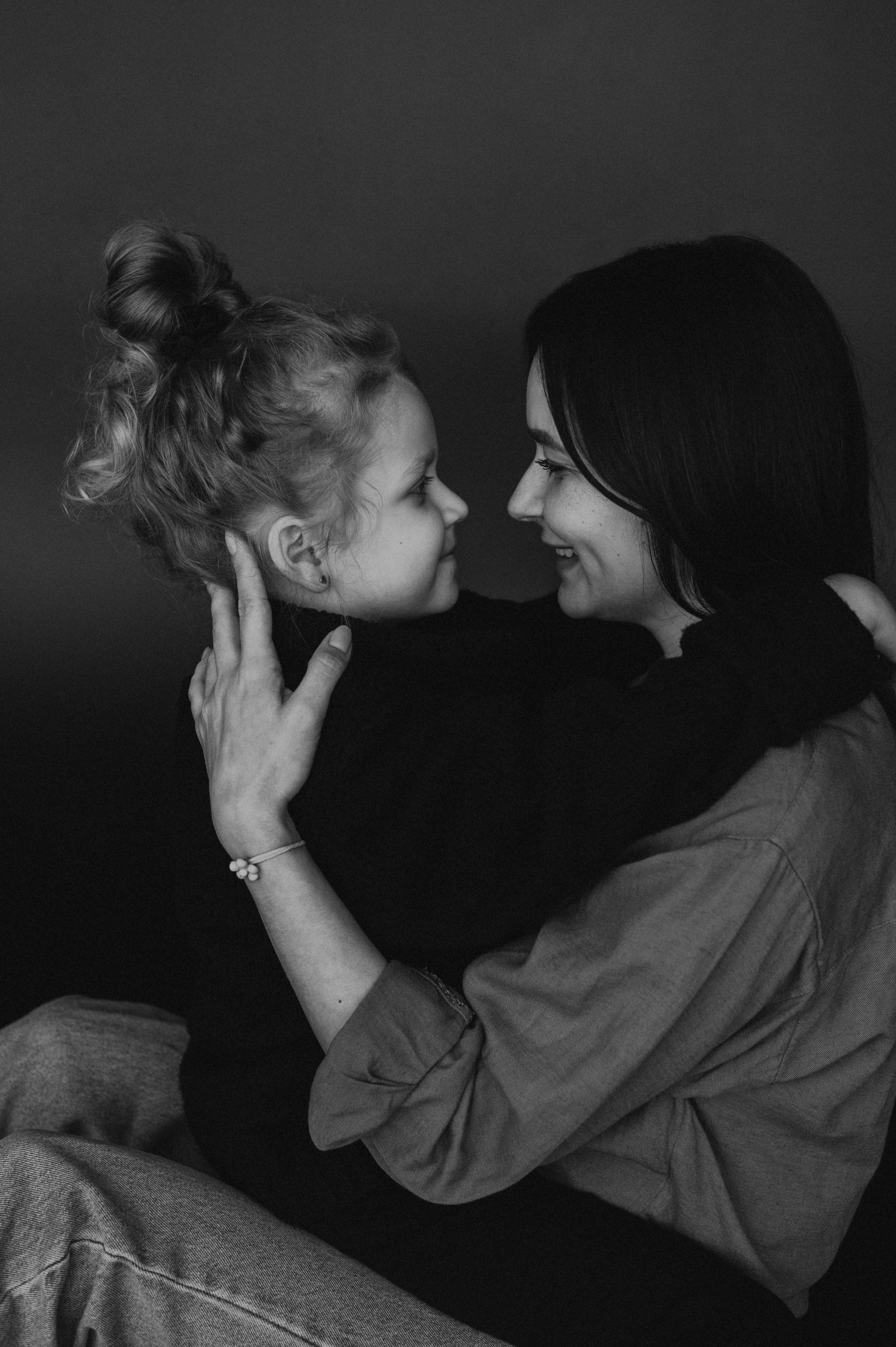 Сімейна фотосесія у студії, зйомка мами і дитини фотосесія Тернопіль Львів. Сімейний, дитячий та індивідуальний фотограф в м. Тернопіль, м. Львів