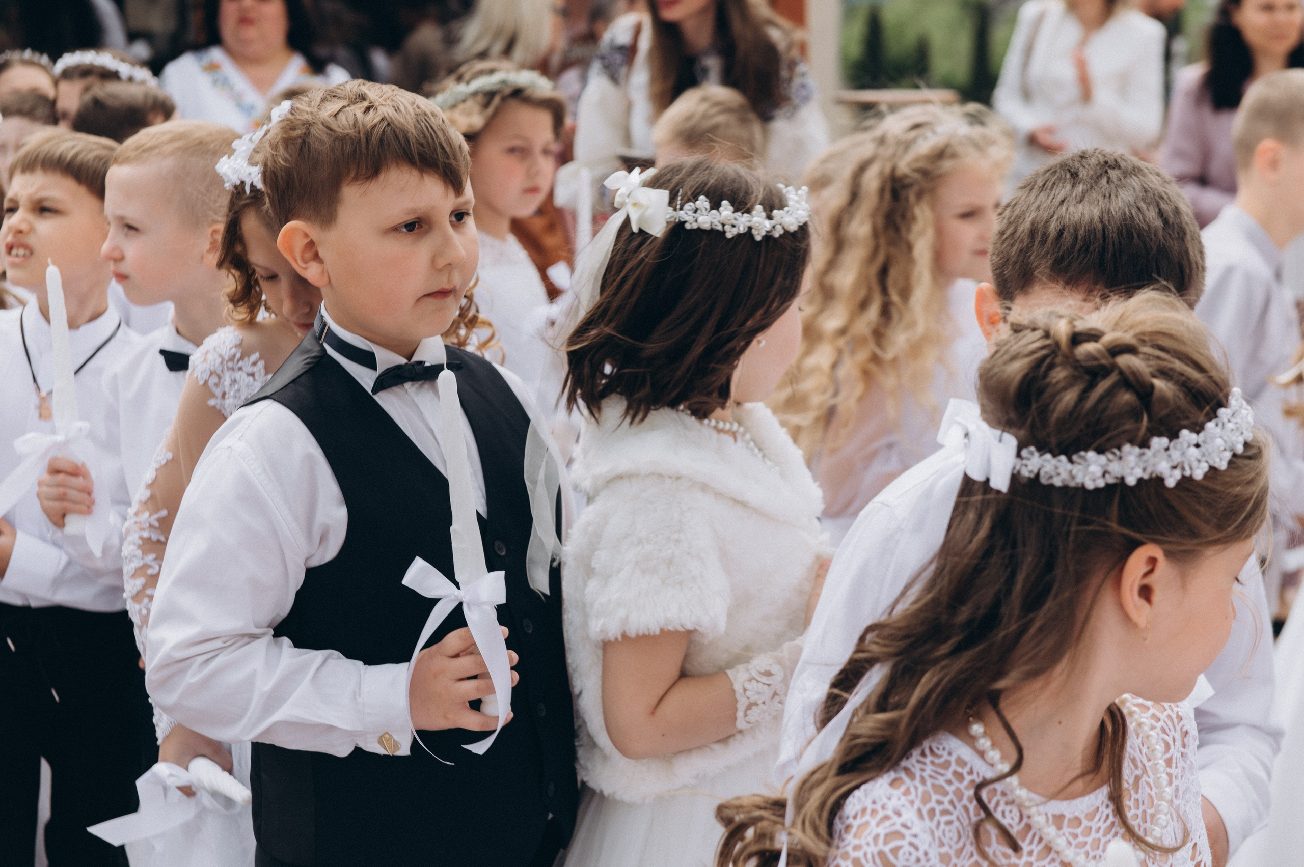 Фотосесія Причастя Тернопіль, зйомка Причастя, фотограф на Причастя Тернопіль, Причастя Львів, церква Петра і Павла. Сімейний, дитячий та індивідуальний фотограф в м. Тернопіль, м. Львів