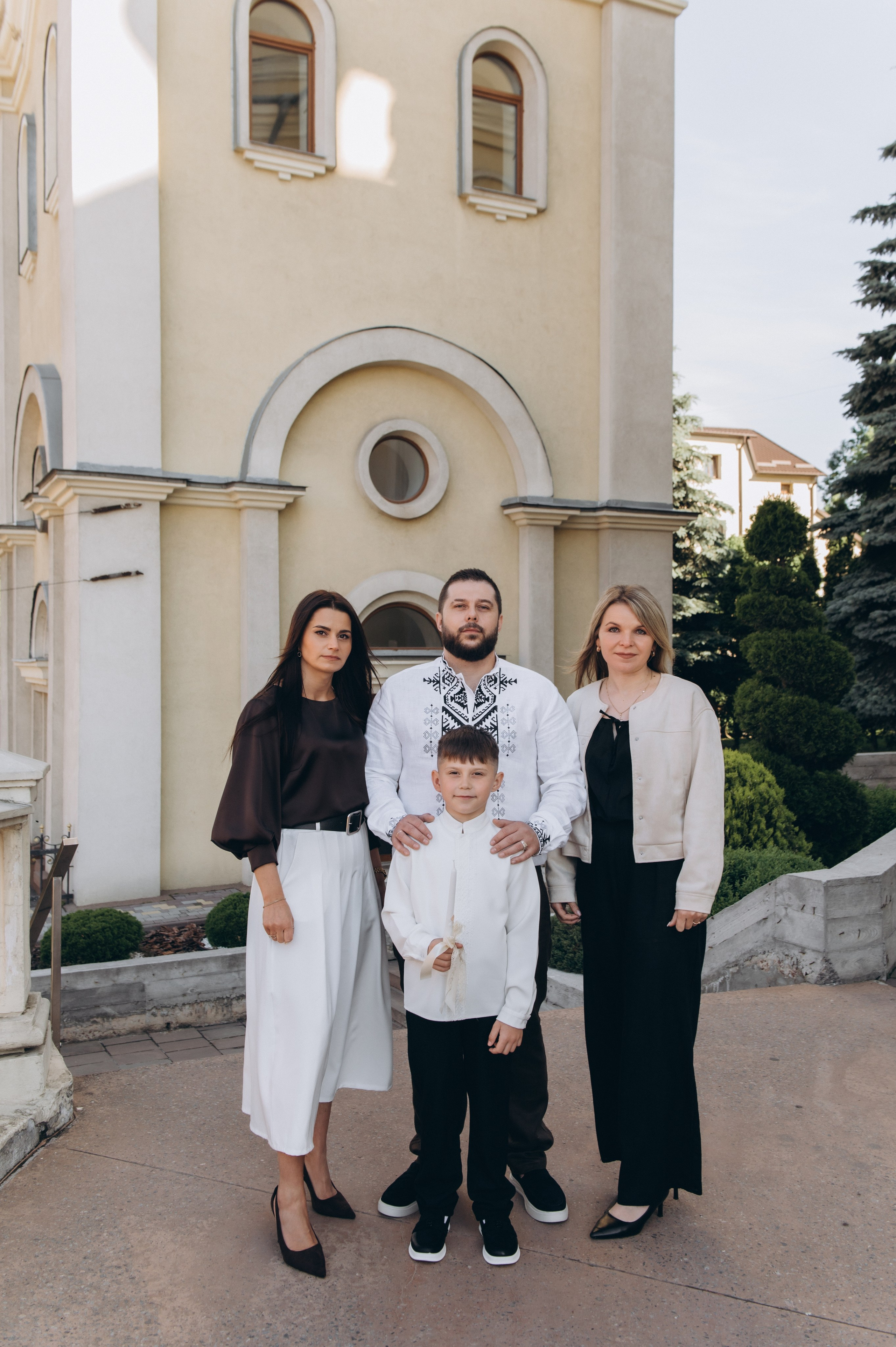 Фотосесія Першого Причастя Тернопіль, зйомка Першого Причастя Тернопіль, Церква Успіння Пресвятої Богородиці Причастя Тернопіль. Сімейний, дитячий та індивідуальний фотограф в м. Тернопіль, м. Львів