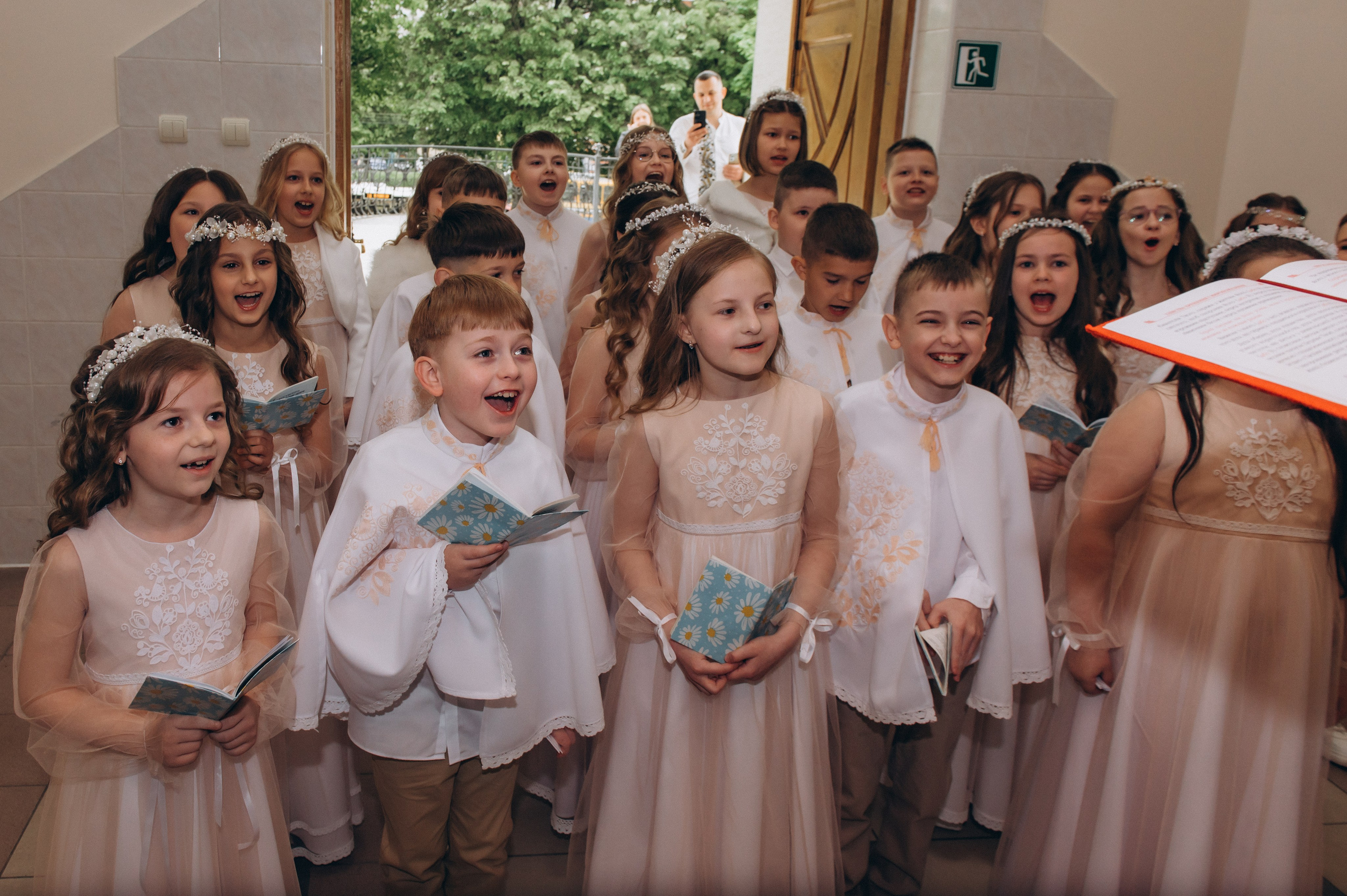 Фотосесія Причастя Тернопіль, зйомка Причастя, фотограф на Причастя Тернопіль, Причастя Львів, Причастя церква Михаїла Тернопіль. Сімейний, дитячий та індивідуальний фотограф в м. Тернопіль, м. Львів