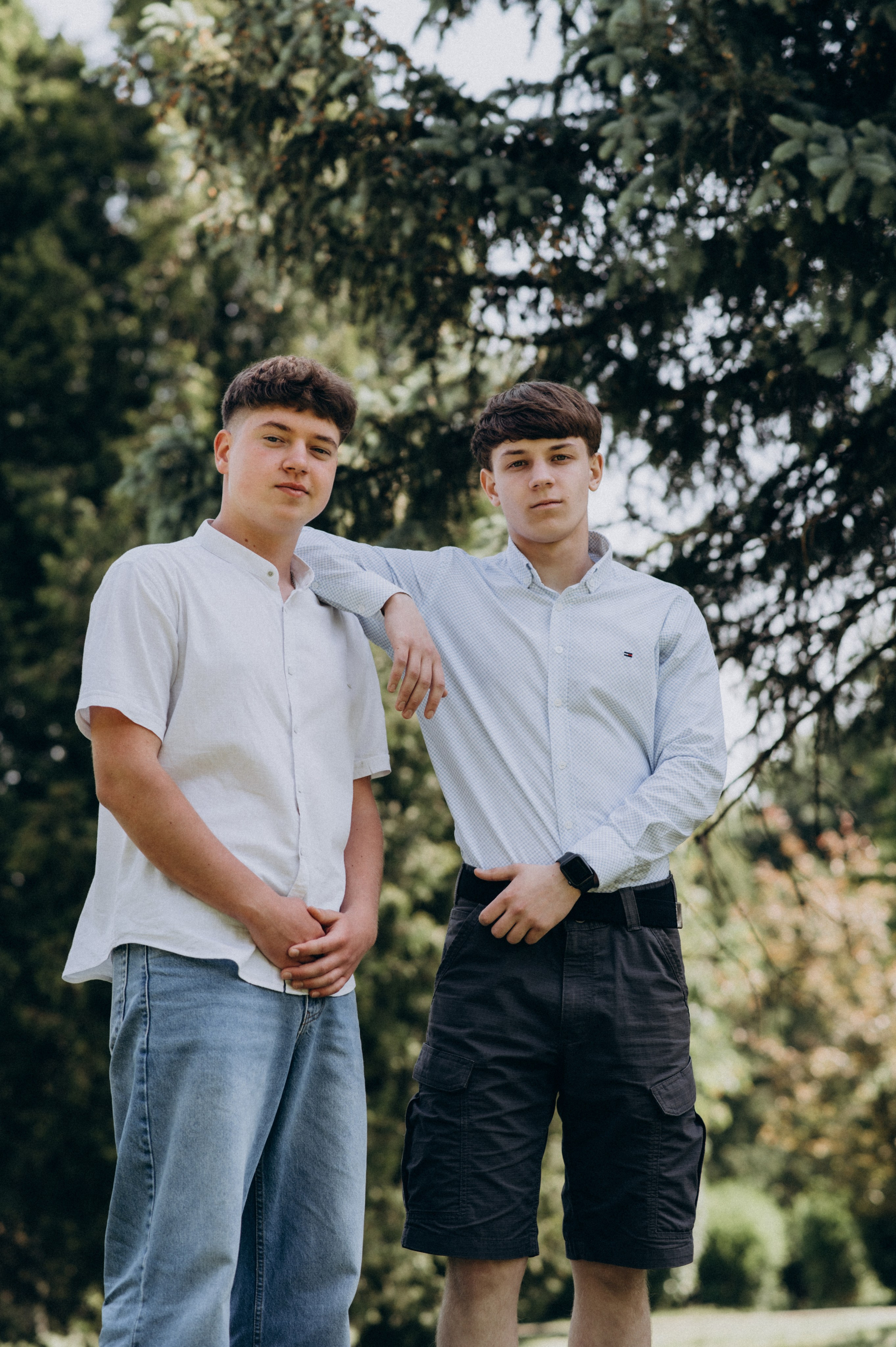 Фотосесія випускників, зйомка випускників Тернопіль Львів, випускні фотоальбоми Тернопіль, шкільні фотоальбоми Тернопіль. Сімейний, дитячий та індивідуальний фотограф в м. Тернопіль, м. Львів