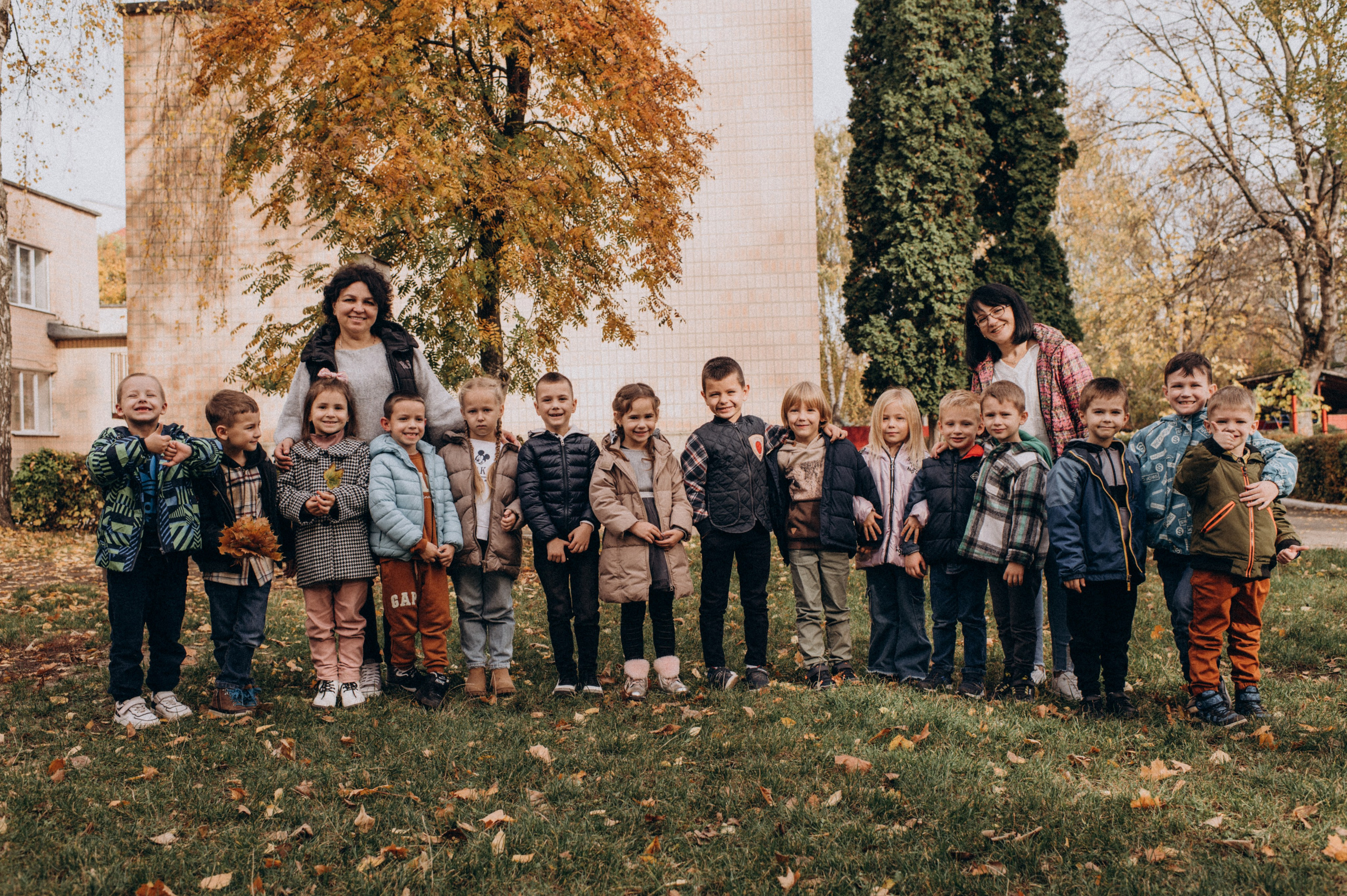 Фотосесія в дитячому садку, фотосесія на віньєтки, випускні фотоальбоми Тернопіль, шкільні фотоальбоми Тернопіль, зйомка випускного садочку. Сімейний, дитячий та індивідуальний фотограф в м. Тернопіль, м. Львів