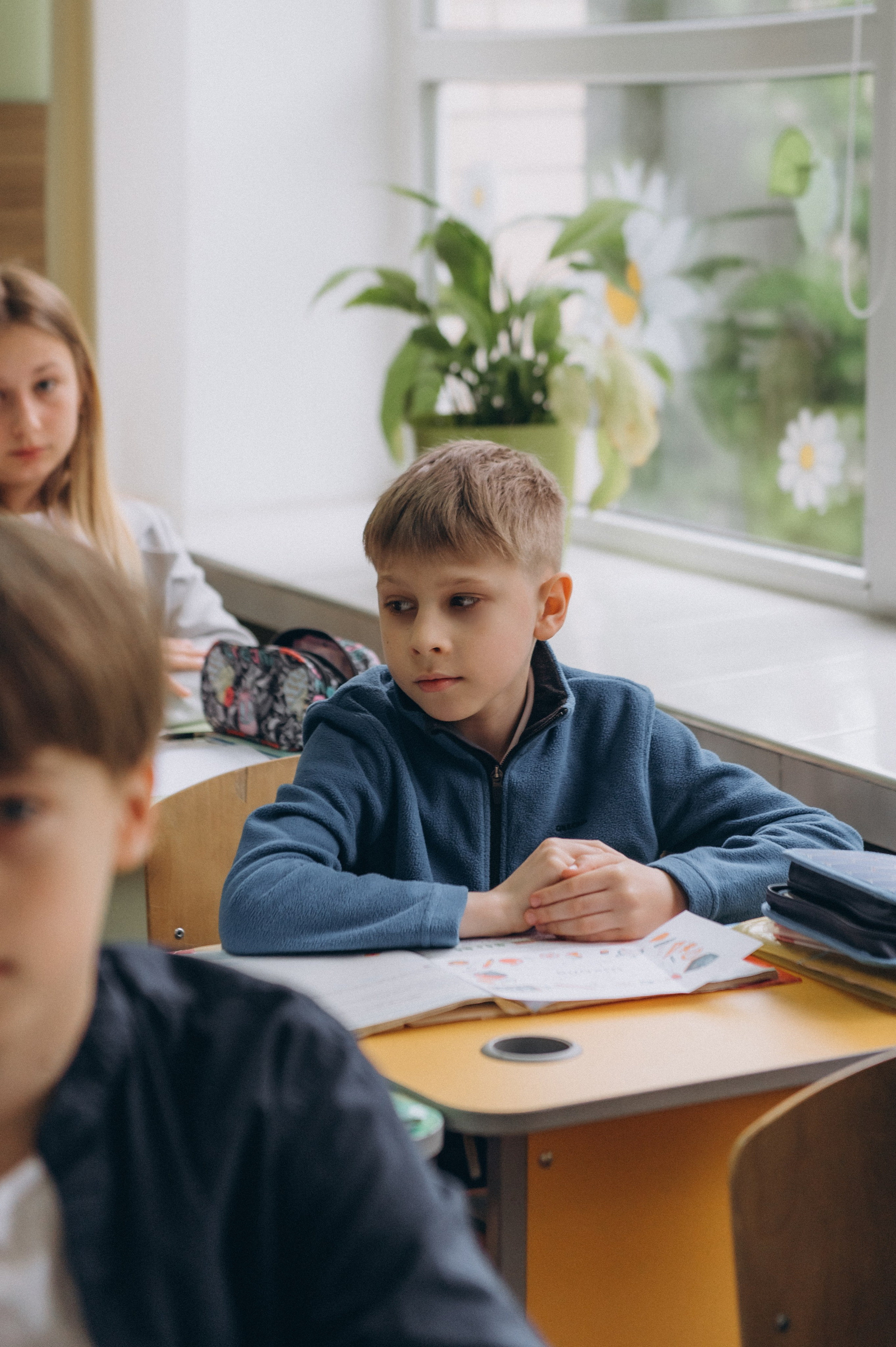 Шкільна фотосесія на віньєтки Тернопіль, фотосесія випускників Тернопіль, зйомка на віньєтки, шкільні фотоальбоми Тернопіль. Сімейний, дитячий та індивідуальний фотограф в м. Тернопіль, м. Львів
