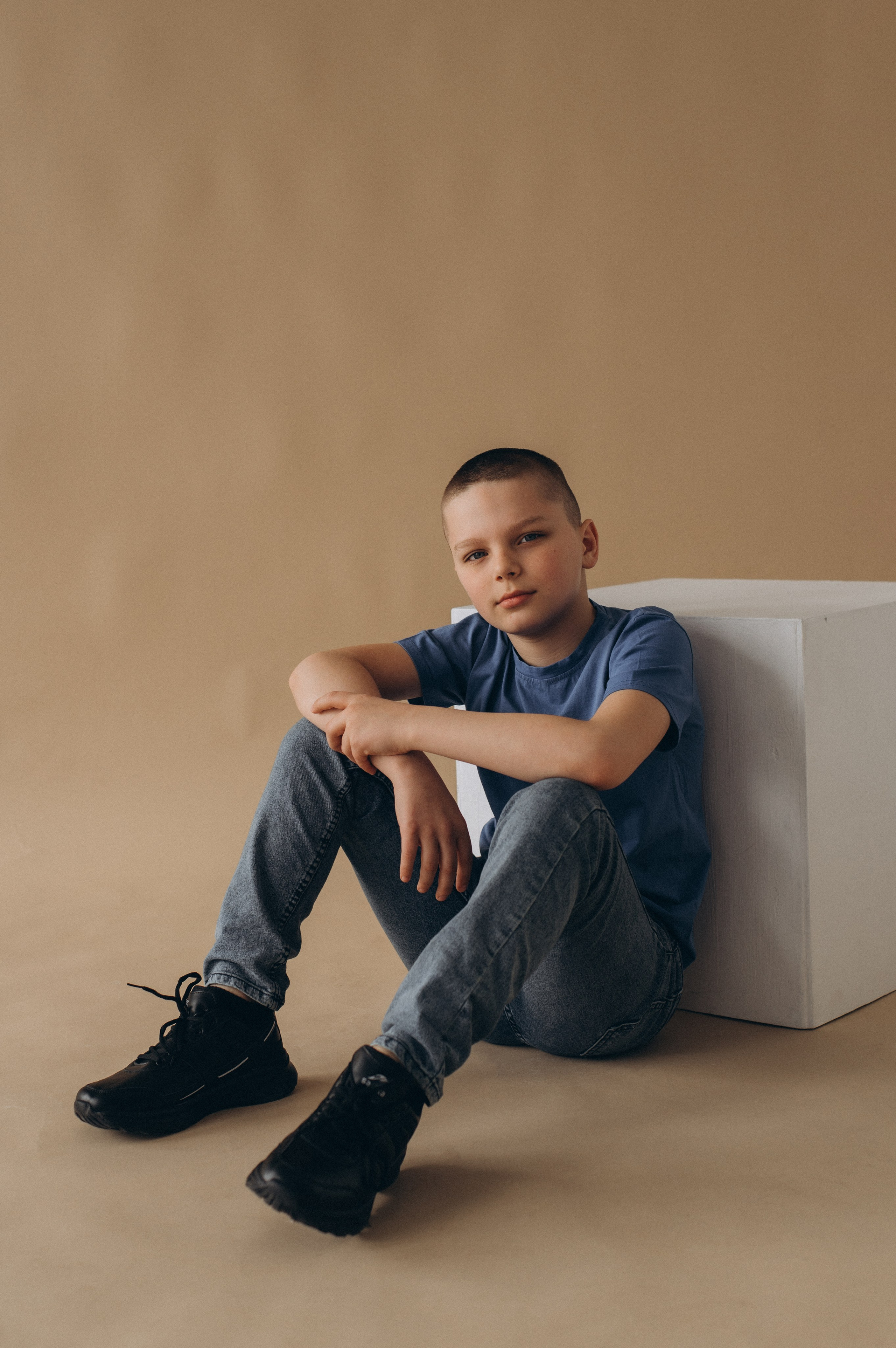 Шкільна фотосесія на віньєтки Тернопіль, шкільні альбоми, фотосесія випускників Тернопіль, випускний альбом, фотограф випускний Тернопіль. Сімейний, дитячий та індивідуальний фотограф в м. Тернопіль, м. Львів