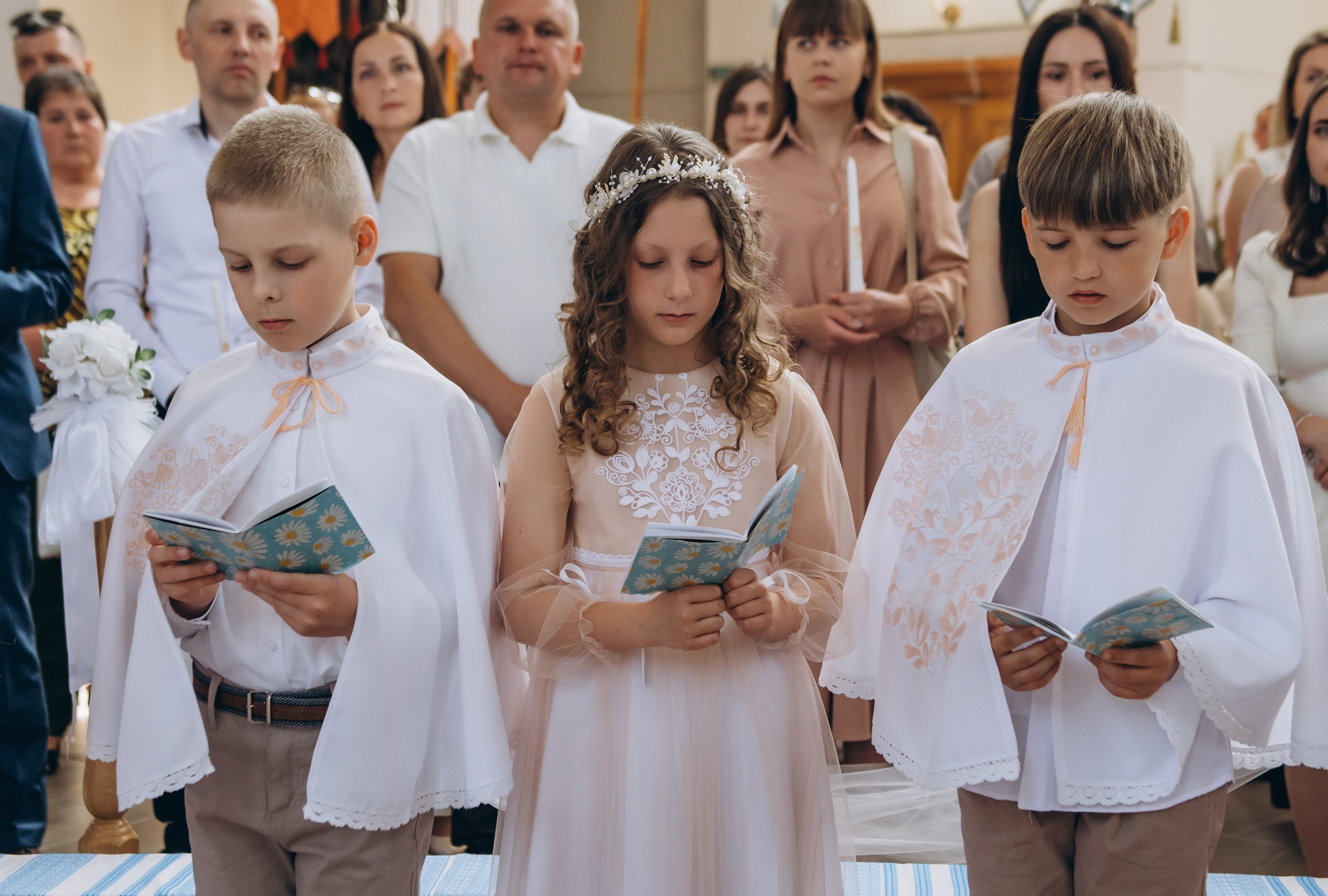 Фотосесія Причастя Тернопіль церква Св&nbsp;Михаїла, фотограф на&nbsp;Причастя Тернопіль, фотосесія Літургії Причастя Тернопіль