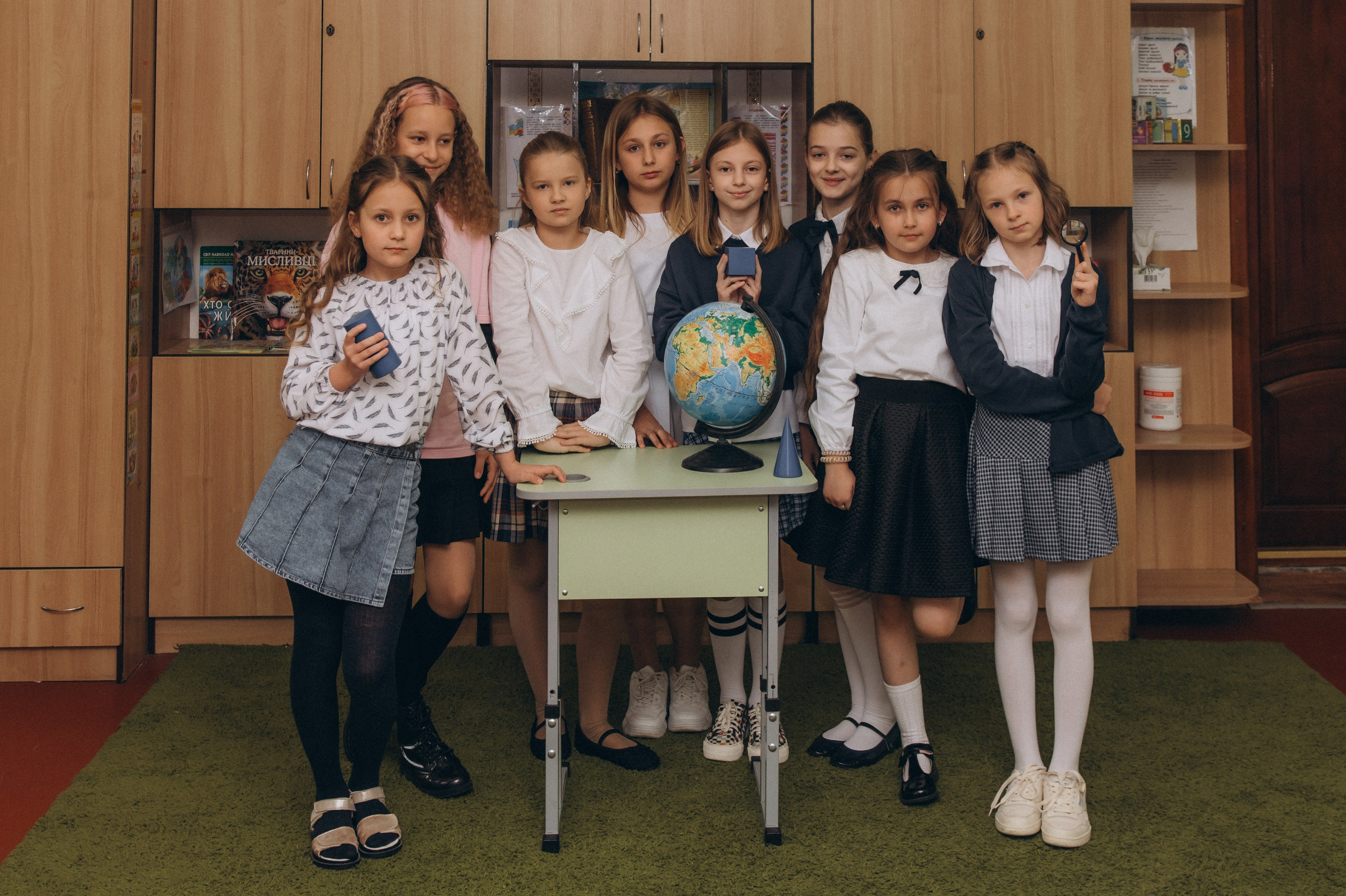 Шкільна фотосесія на віньєтки Тернопіль, фотосесія випускників Тернопіль, зйомка на віньєтки, шкільні фотоальбоми Тернопіль. Сімейний, дитячий та індивідуальний фотограф в м. Тернопіль, м. Львів