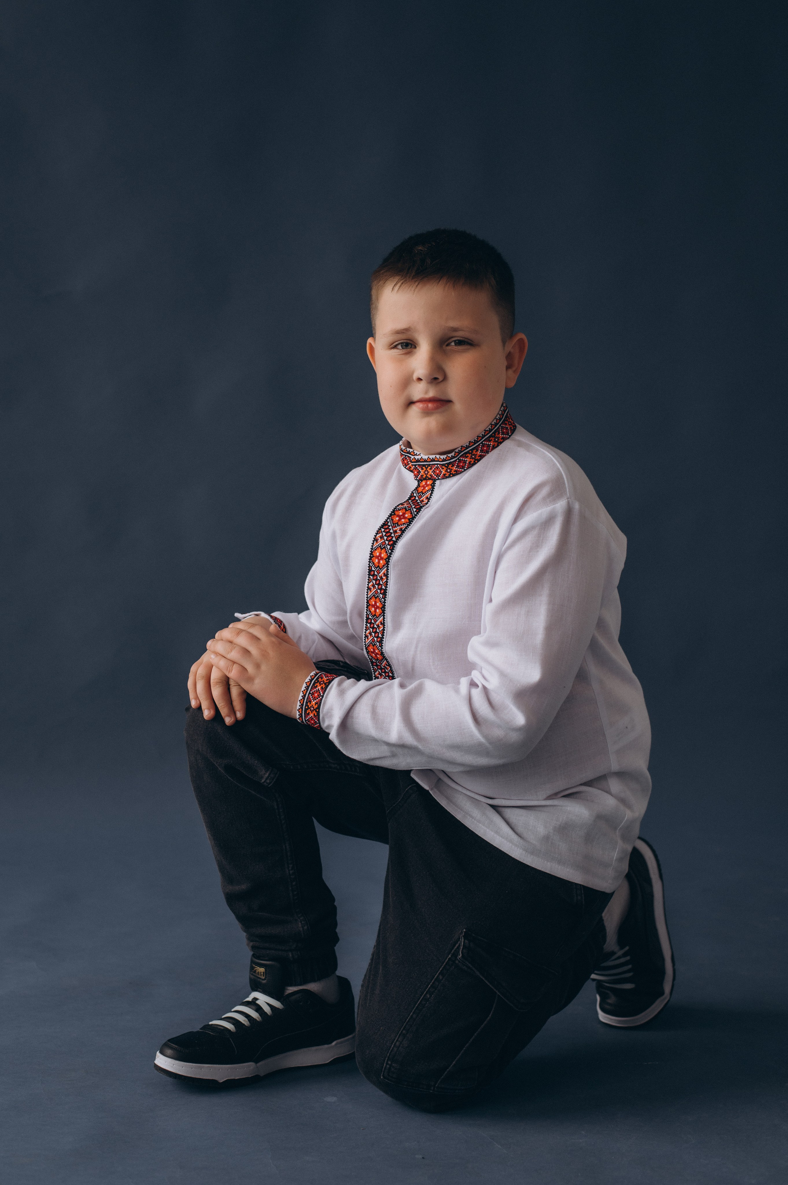 Шкільна фотосесія на віньєтки Тернопіль, фотосесія випускників Тернопіль, зйомка на віньєтки, шкільні фотоальбоми Тернопіль. Сімейний, дитячий та індивідуальний фотограф в м. Тернопіль, м. Львів