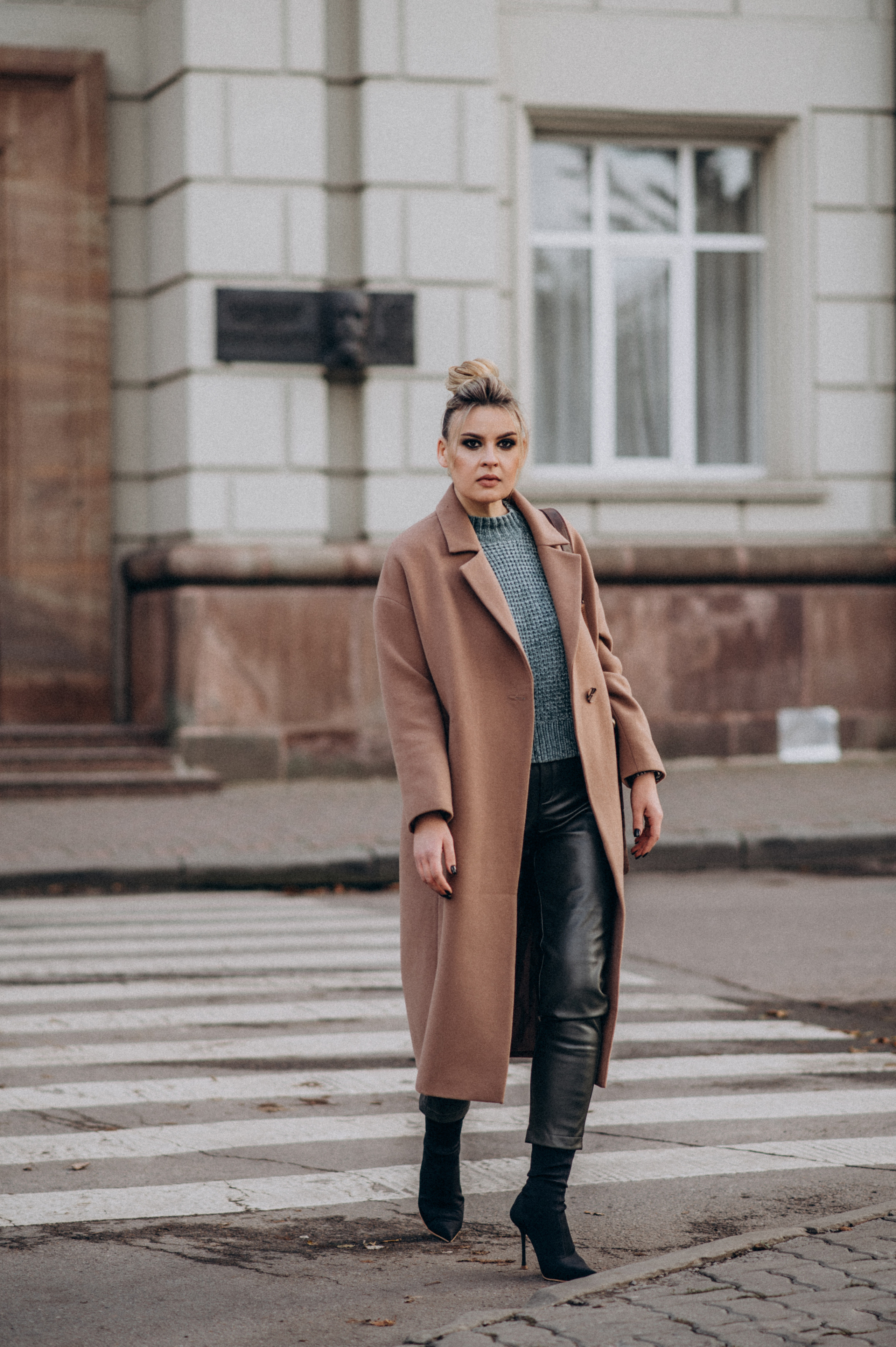 Фотосесія в осінньому місті. Сімейний, дитячий та індивідуальний фотограф в м. Тернопіль, м. Львів