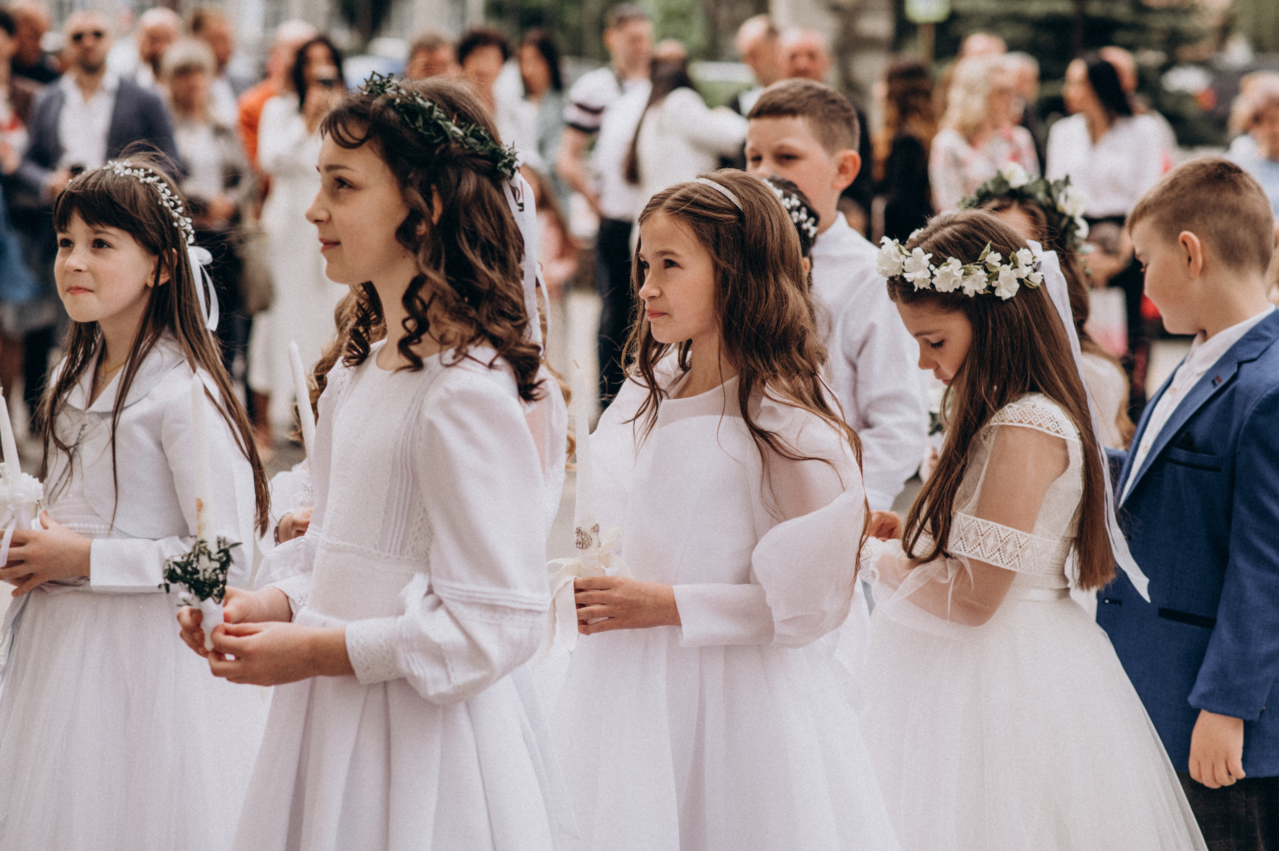 Фотосесія Першого Причастя Тернопіль, зйомка Причастя Тернопіль, Таїнство Першого Причастя Тернопіль, Катедра Причастя Тернопіль. Сімейний, дитячий та індивідуальний фотограф в м. Тернопіль, м. Львів