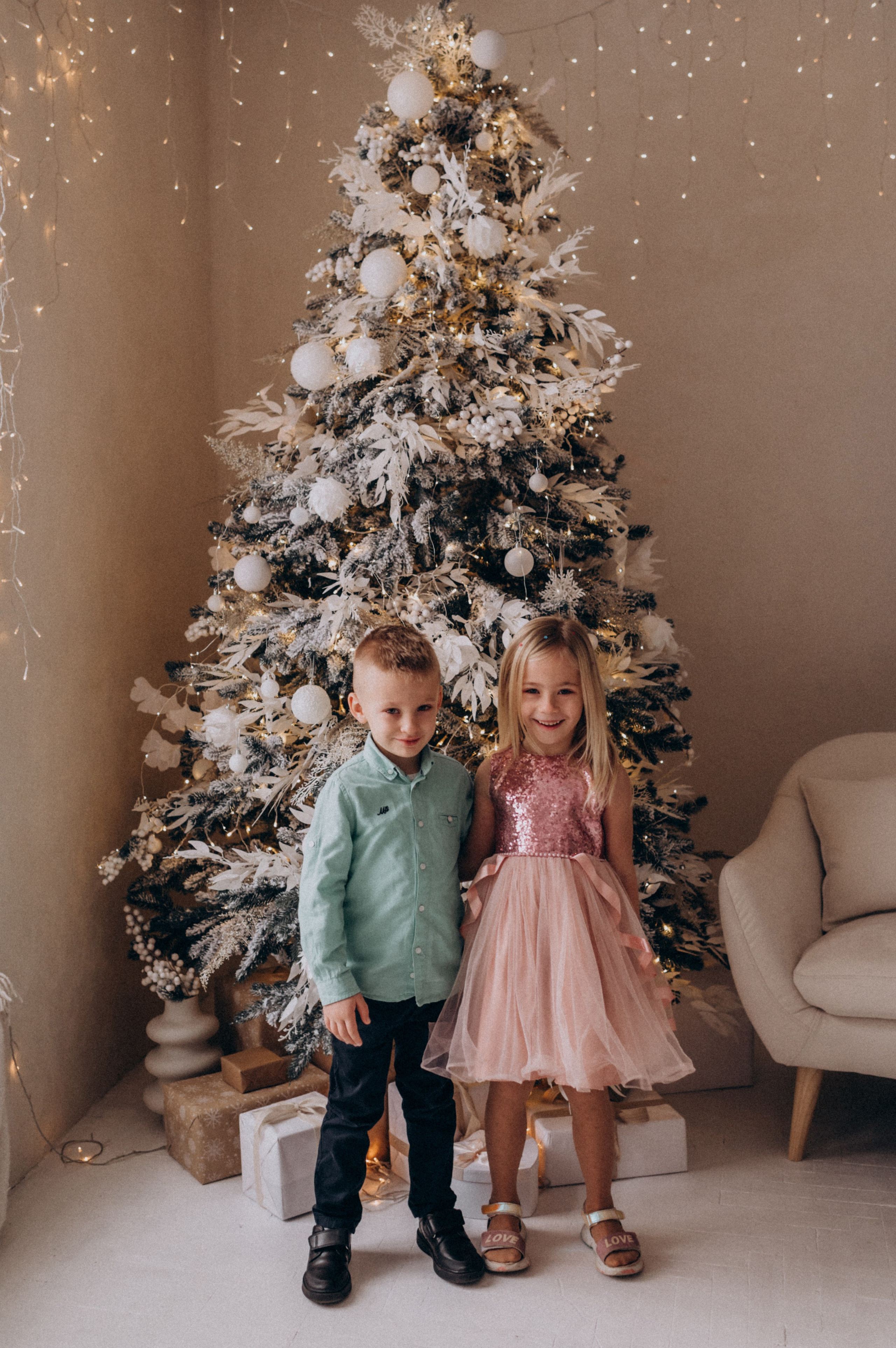 Фотосесія групи дитячого садочку, фотосесія на віньєтки, зйомка дітей в студії. Сімейний, дитячий та індивідуальний фотограф в м. Тернопіль, м. Львів