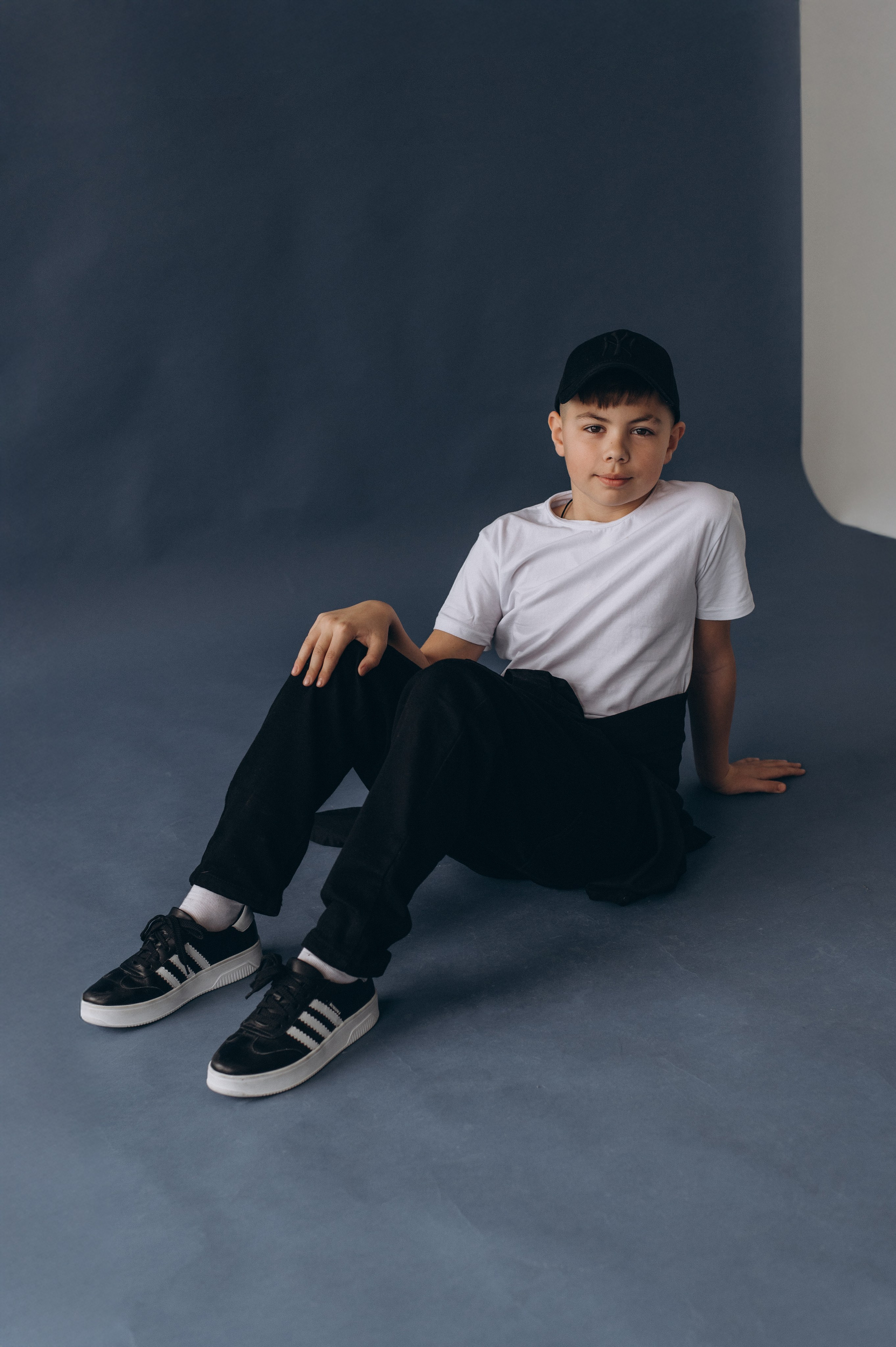 Шкільна фотосесія на віньєтки Тернопіль, шкільні альбоми, фотосесія випускників Тернопіль, випускний альбом, фотограф випускний Тернопіль. Сімейний, дитячий та індивідуальний фотограф в м. Тернопіль, м. Львів