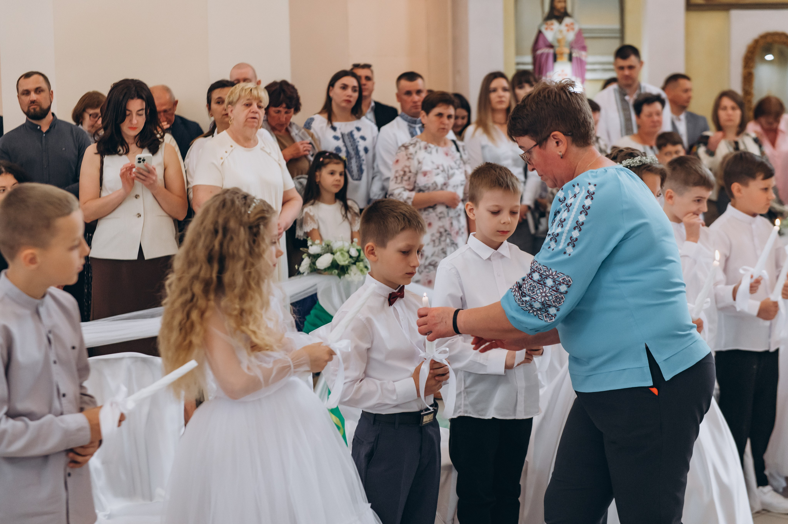 Фотосесія Причастя Тернопіль, зйомка Причастя, фотограф на Причастя Тернопіль, Причастя Львів, церква Петра і Павла. Сімейний, дитячий та індивідуальний фотограф в м. Тернопіль, м. Львів