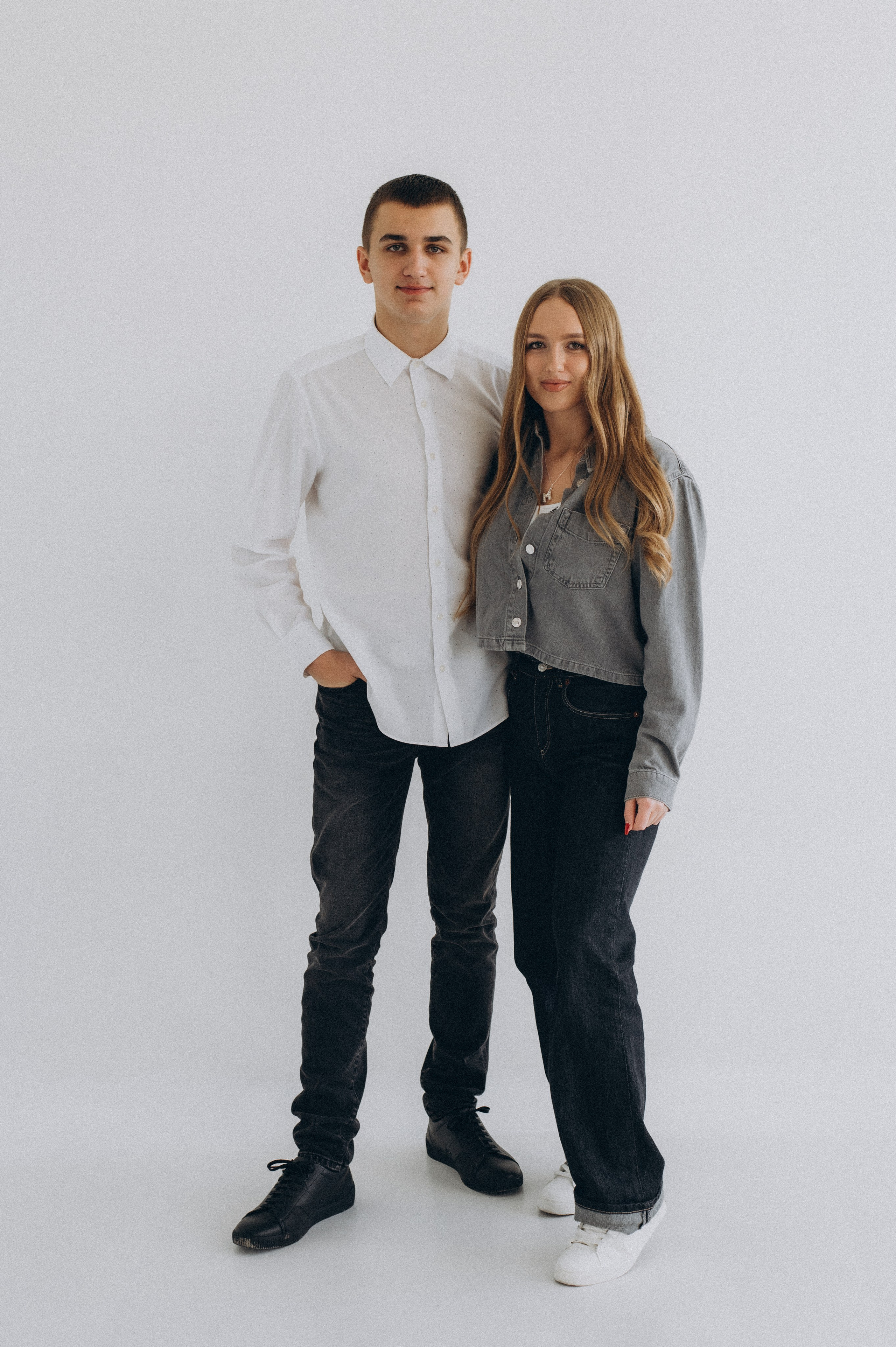 Фотосесія випускників, фотосесія на віньєтки Тернопіль, випускники Тернопіль, випуск 2025. Сімейний, дитячий та індивідуальний фотограф в м. Тернопіль, м. Львів