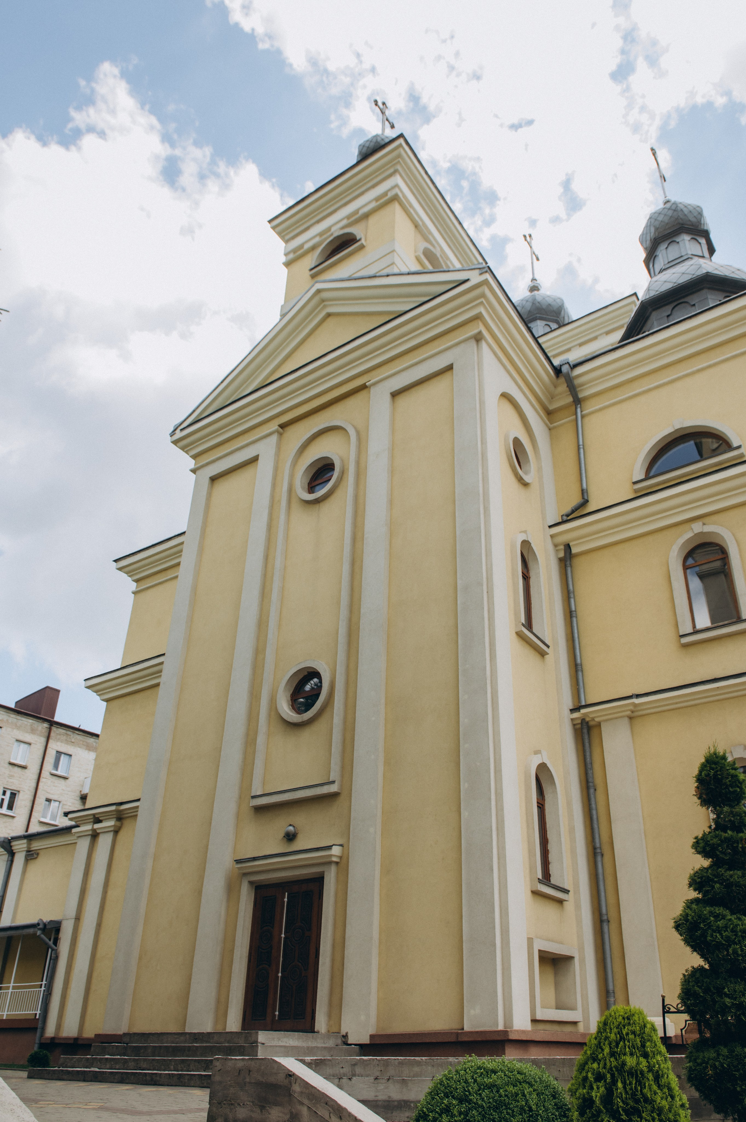 Фотосесія Першого Причастя Тернопіль, зйомка Першого Причастя Тернопіль, Церква Успіння Пресвятої Богородиці Причастя Тернопіль. Сімейний, дитячий та індивідуальний фотограф в м. Тернопіль, м. Львів