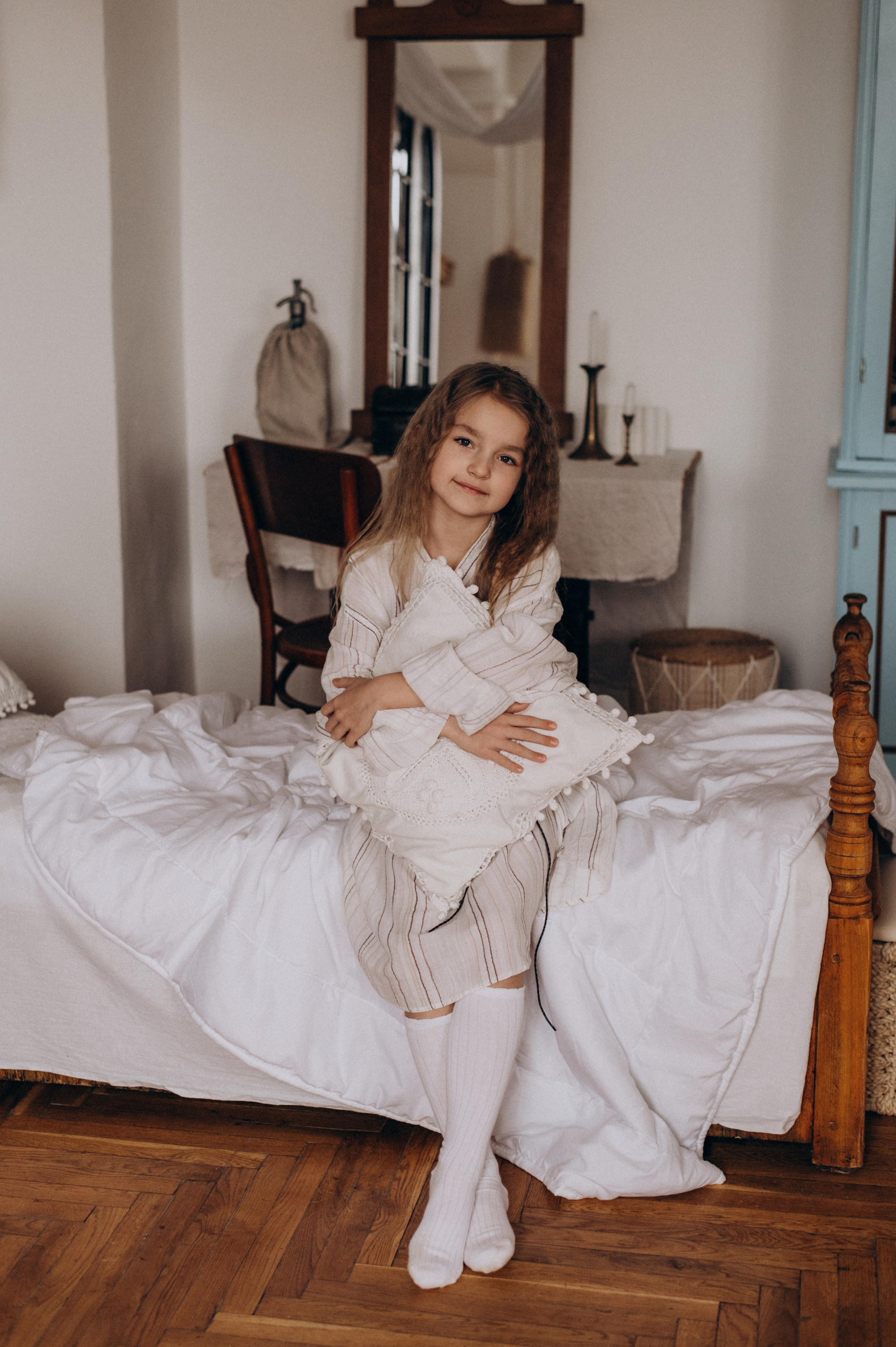 Сімейна фотосесія мами і донечок, зйомка Тернопіль Львів етностиль. Сімейний, дитячий та індивідуальний фотограф в м. Тернопіль, м. Львів