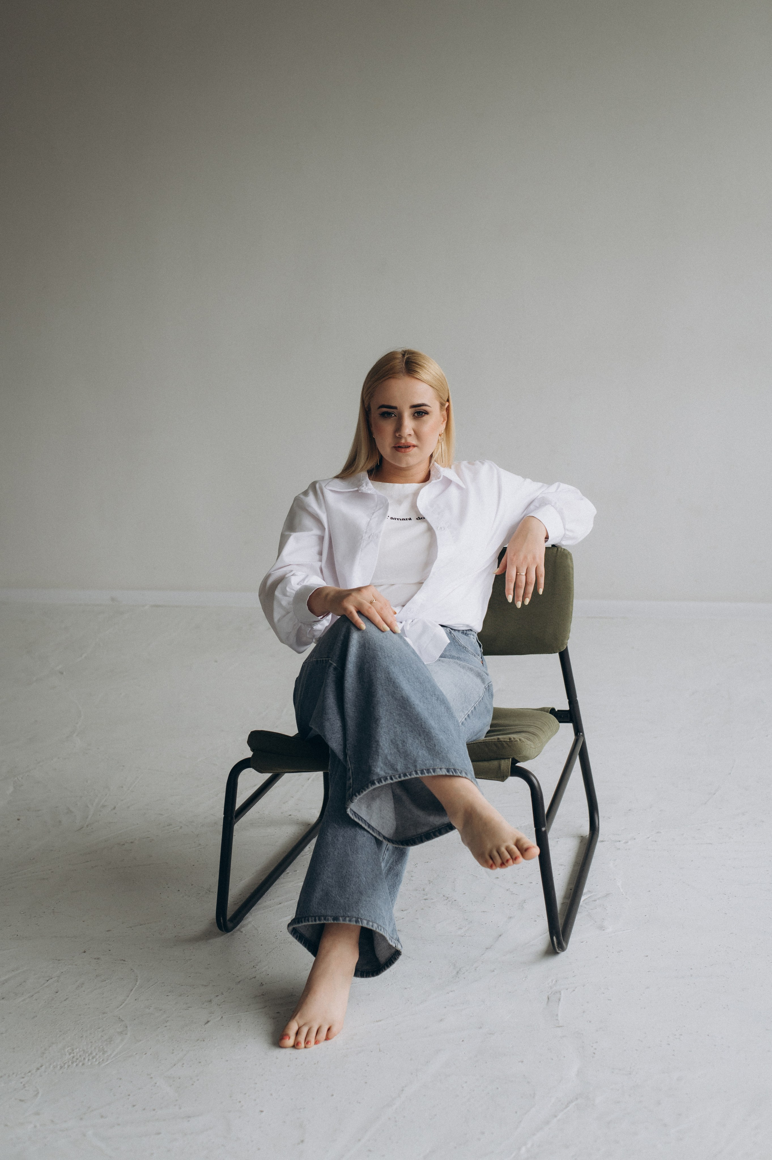 Портретна фотосесія дівчат, контент фотосесія Тернопіль, індивідуальна фотосесія Львів, портретний фотограф Тернопіль. Сімейний, дитячий та індивідуальний фотограф в м. Тернопіль, м. Львів