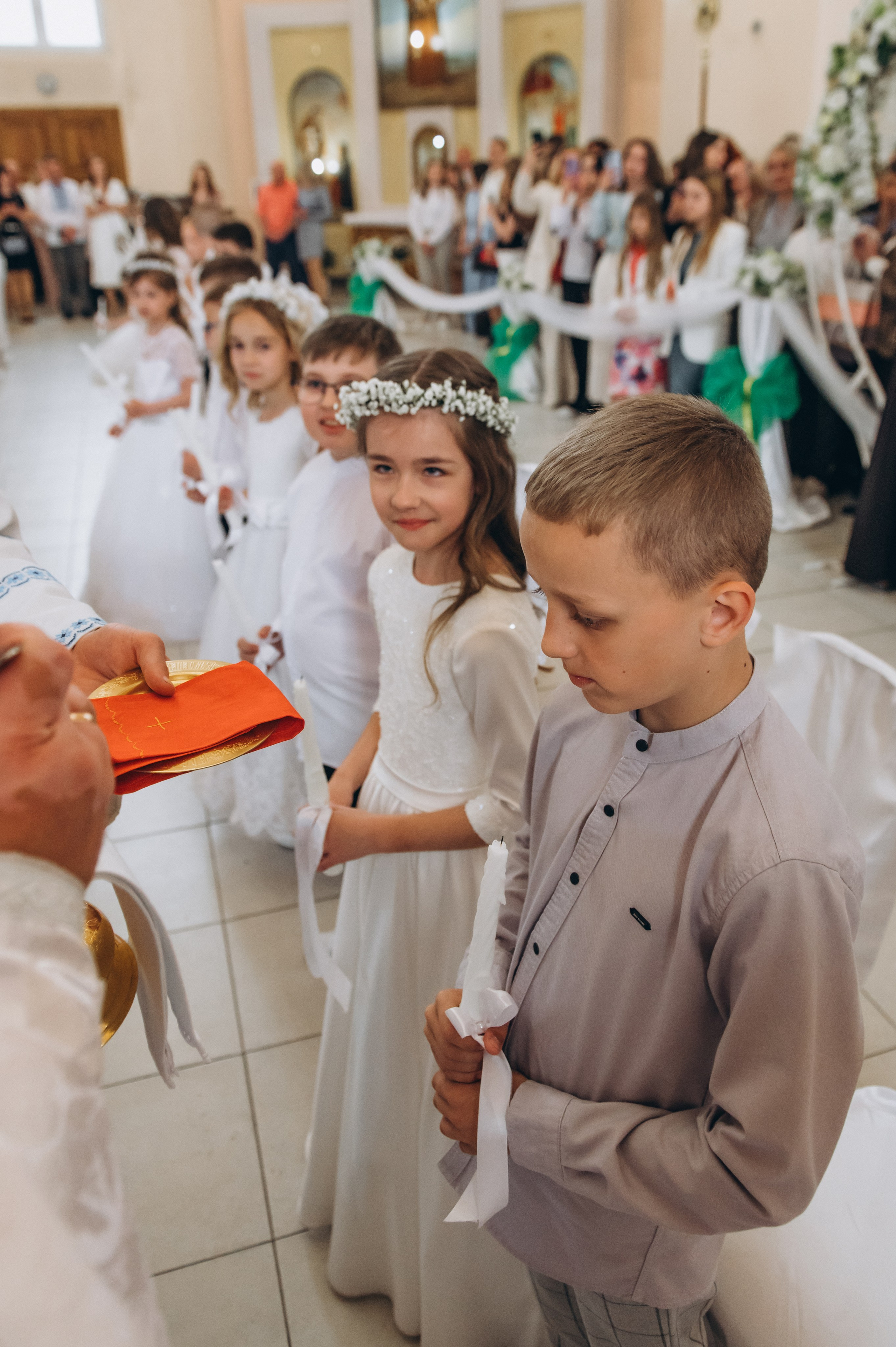 Фотосесія Причастя Тернопіль, зйомка Причастя, фотограф на Причастя Тернопіль, Причастя Львів, церква Петра і Павла. Сімейний, дитячий та індивідуальний фотограф в м. Тернопіль, м. Львів