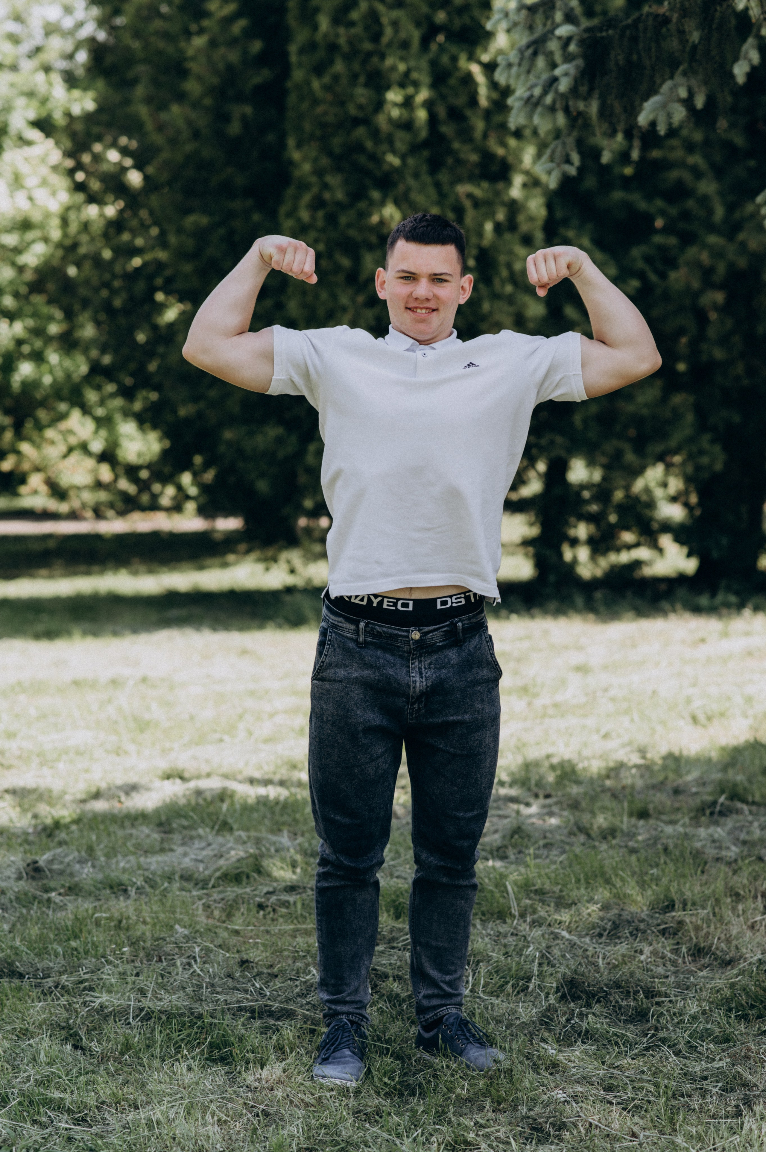 Фотосесія випускників, зйомка випускників Тернопіль Львів, випускні фотоальбоми Тернопіль, шкільні фотоальбоми Тернопіль. Сімейний, дитячий та індивідуальний фотограф в м. Тернопіль, м. Львів