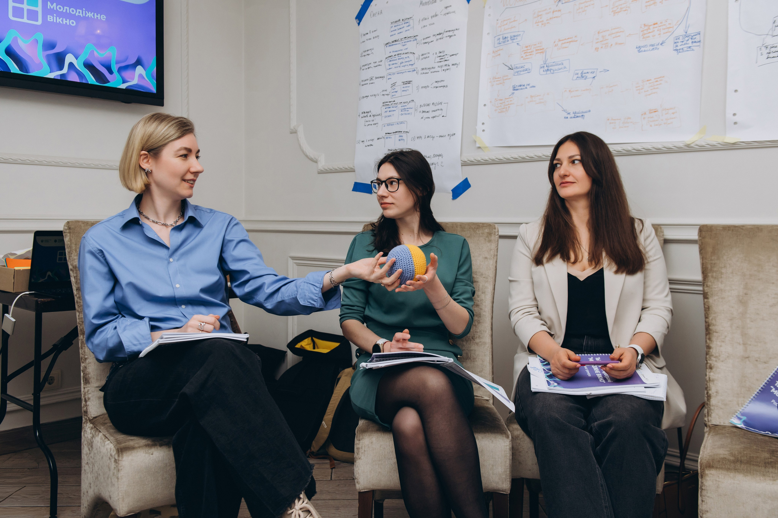 Репортажна фотосесія Тернопіль, репортажна зйомка заходу Тернопіль, зйомка конференцій, майстер-класів, тренінгів Тернопіль. Сімейний, дитячий та індивідуальний фотограф в м. Тернопіль, м. Львів