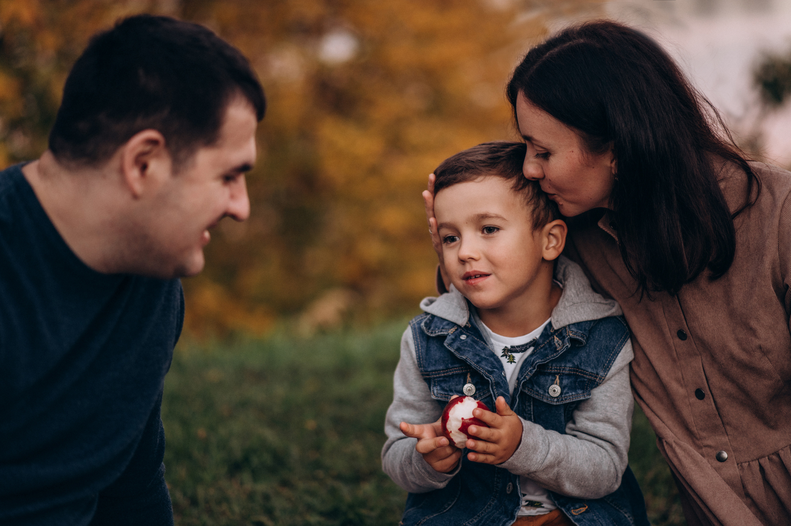 Сімейна фотосесія. Сімейний, дитячий та індивідуальний фотограф в м. Тернопіль, м. Львів