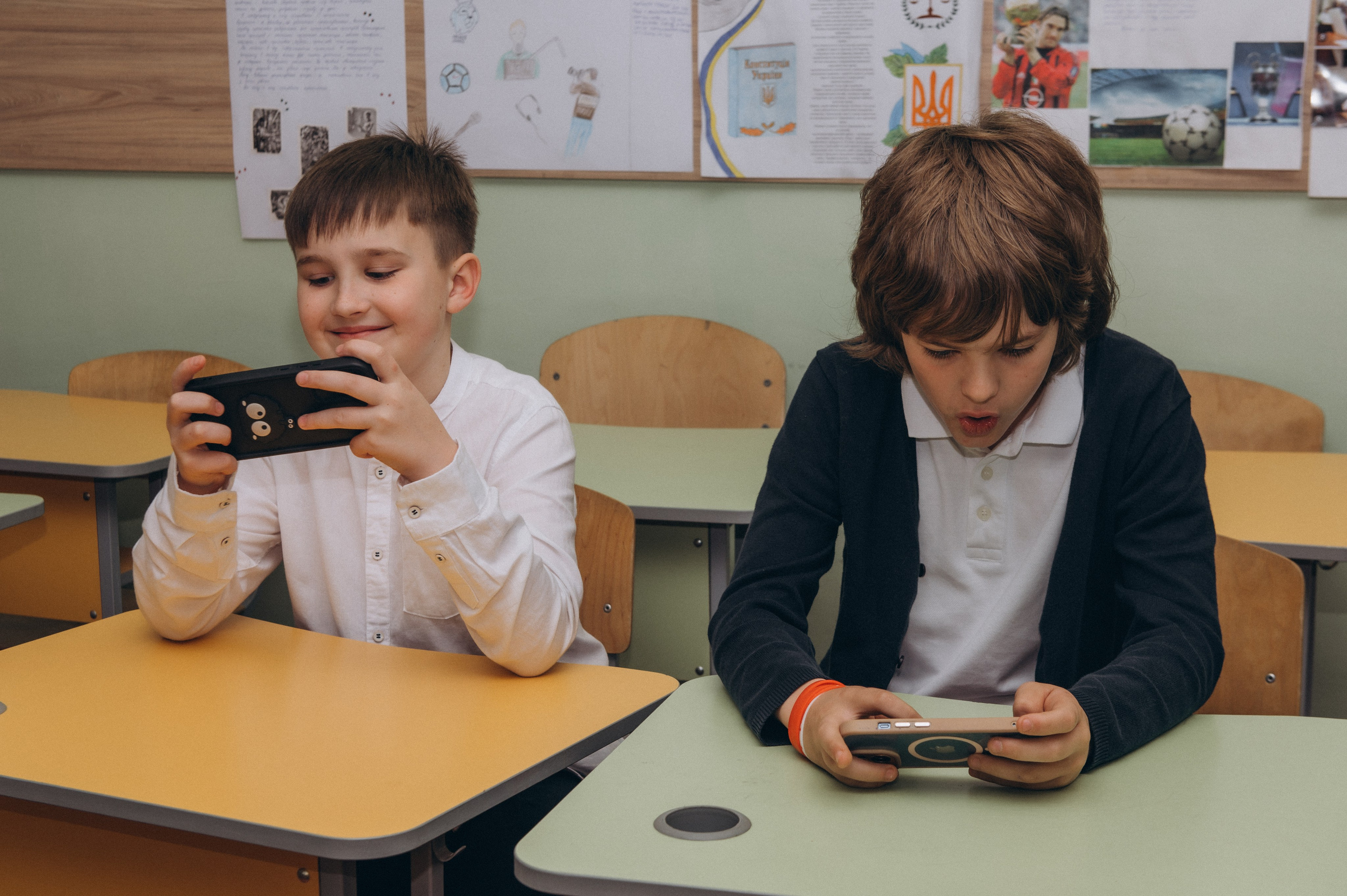 Шкільна фотосесія на віньєтки Тернопіль, фотосесія випускників Тернопіль, зйомка на віньєтки, шкільні фотоальбоми Тернопіль. Сімейний, дитячий та індивідуальний фотограф в м. Тернопіль, м. Львів