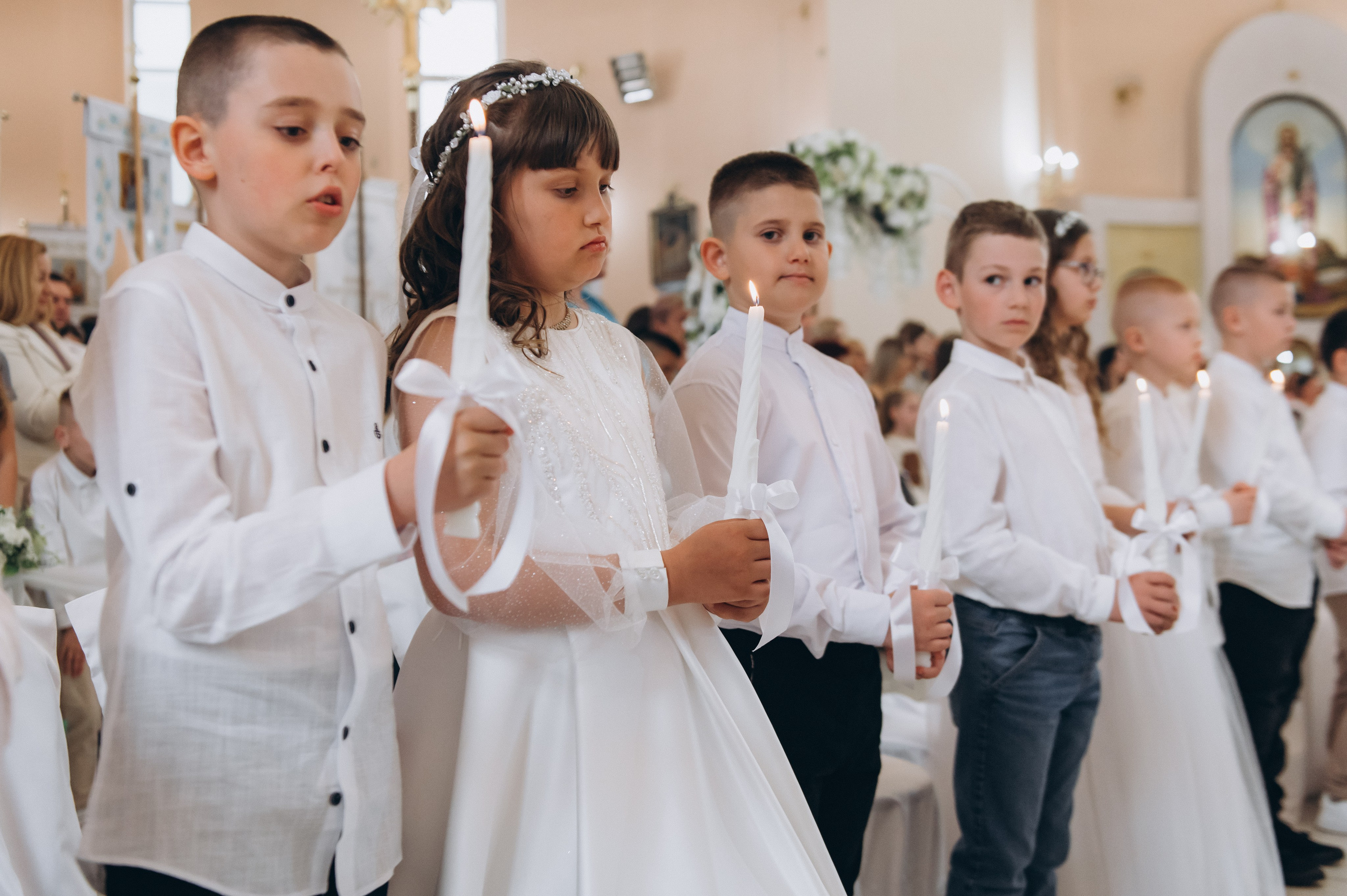 Фотосесія Причастя Тернопіль, зйомка Причастя, фотограф на Причастя Тернопіль, Причастя Львів, церква Петра і Павла. Сімейний, дитячий та індивідуальний фотограф в м. Тернопіль, м. Львів