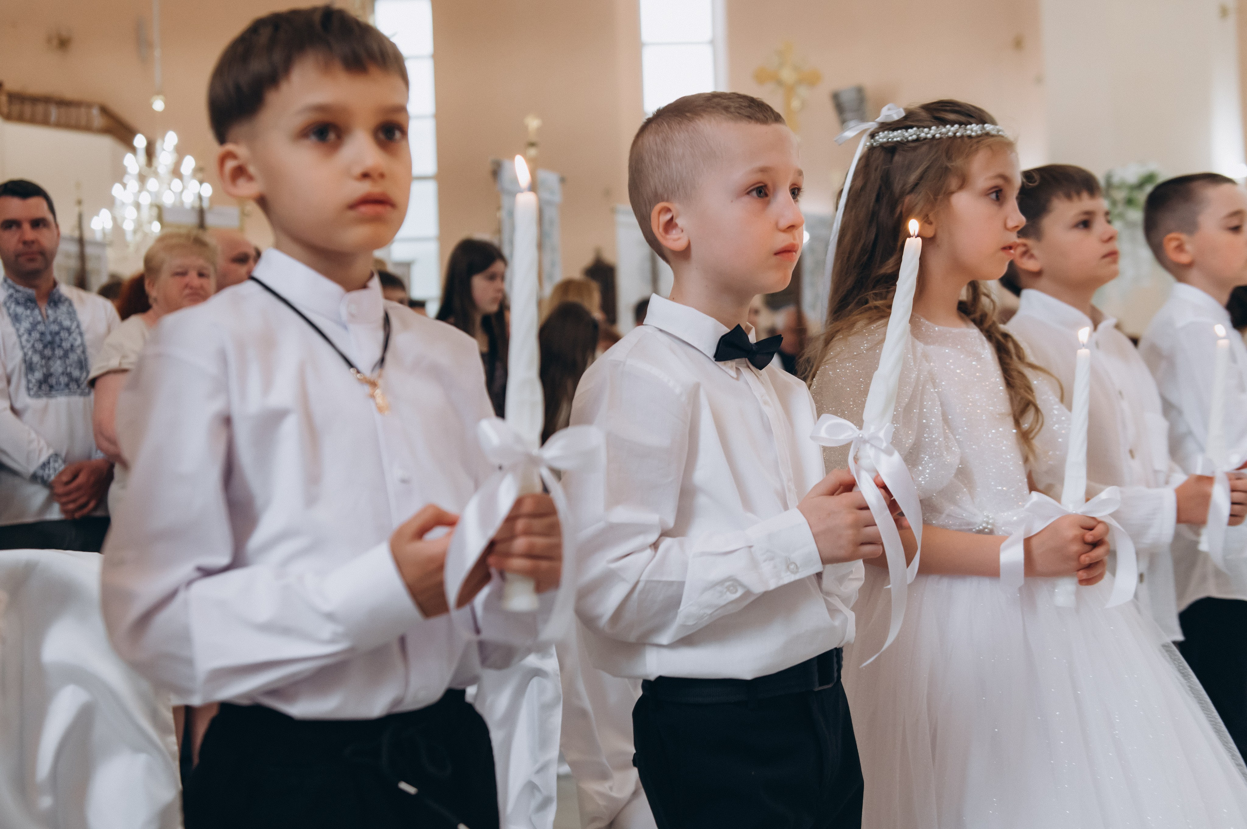 Фотосесія Причастя Тернопіль, зйомка Причастя, фотограф на Причастя Тернопіль, Причастя Львів, церква Петра і Павла. Сімейний, дитячий та індивідуальний фотограф в м. Тернопіль, м. Львів