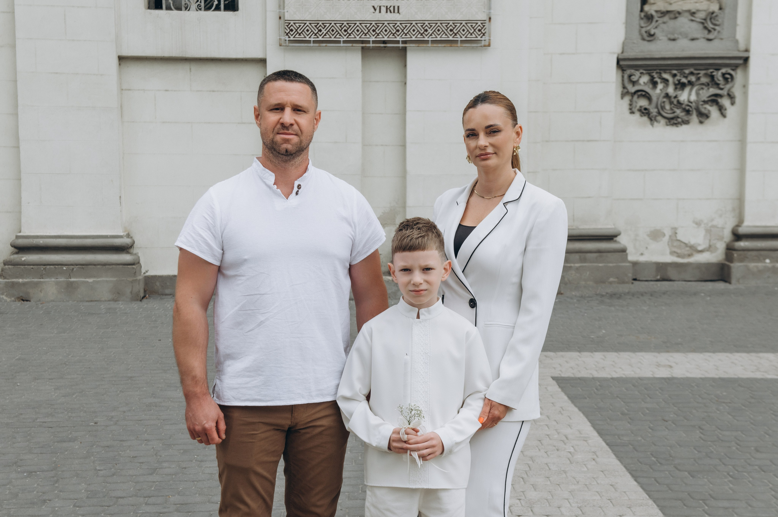 Фотосесія Першого Причастя Тернопіль, фотосесія Причастя Тернопіль, Таїнство Першого Причастя Тернопіль, Катедра Причастя Тернопіль. Сімейний, дитячий та індивідуальний фотограф в м. Тернопіль, м. Львів