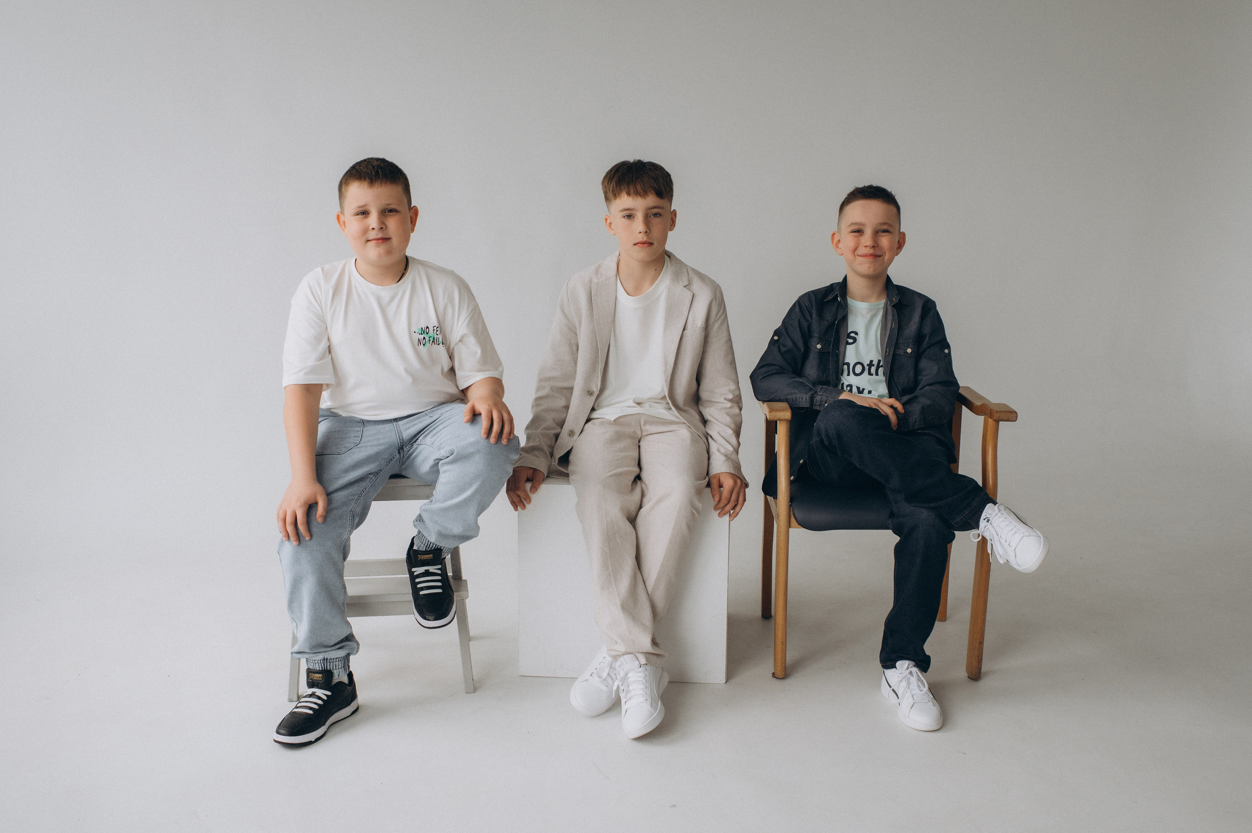 Шкільна фотосесія на віньєтки Тернопіль, фотосесія випускників Тернопіль, зйомка на віньєтки, шкільні фотоальбоми Тернопіль. Сімейний, дитячий та індивідуальний фотограф в м. Тернопіль, м. Львів