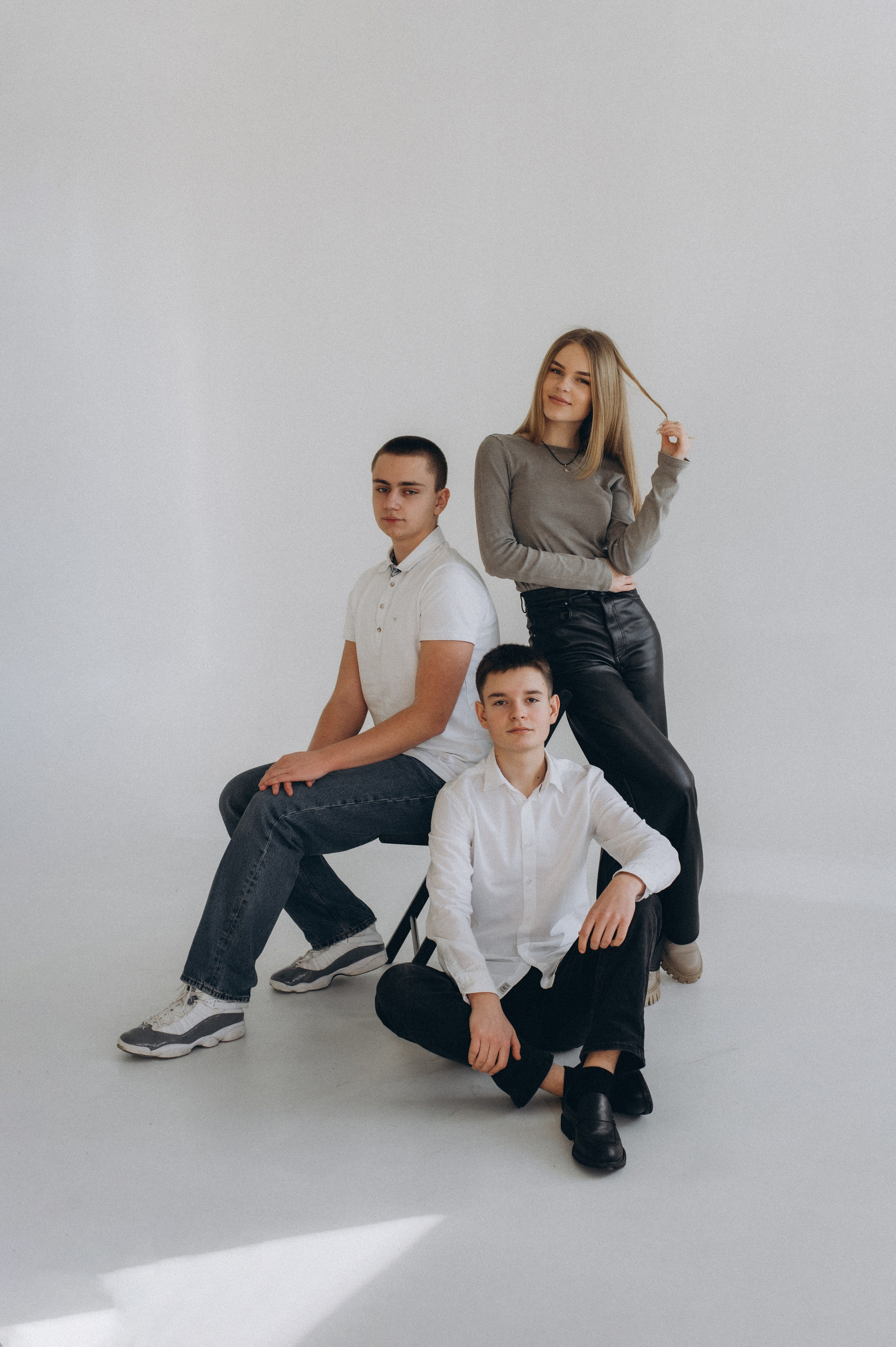 Фотосесія випускників, фотосесія на віньєтки Тернопіль, випускники Тернопіль, випуск 2025. Сімейний, дитячий та індивідуальний фотограф в м. Тернопіль, м. Львів