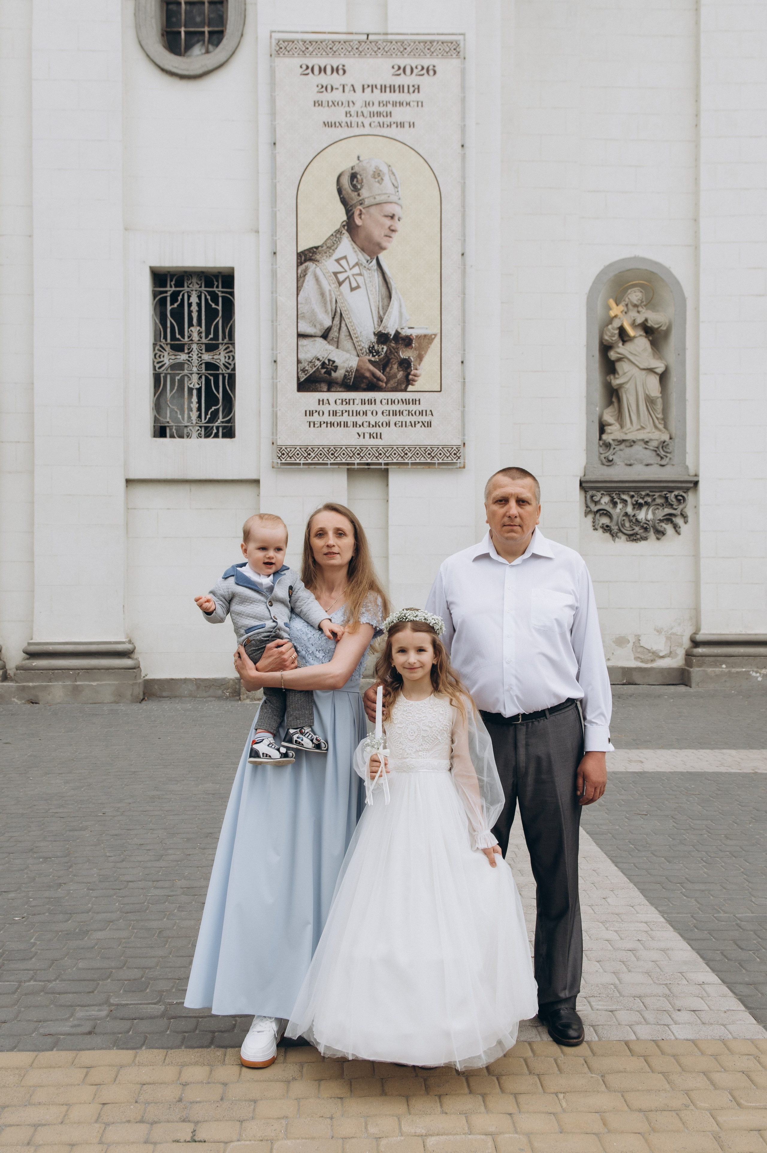 Фотосесія Першого Причастя Тернопіль, фотосесія Причастя Тернопіль, Таїнство Першого Причастя Тернопіль, Катедра Причастя Тернопіль. Сімейний, дитячий та індивідуальний фотограф в м. Тернопіль, м. Львів