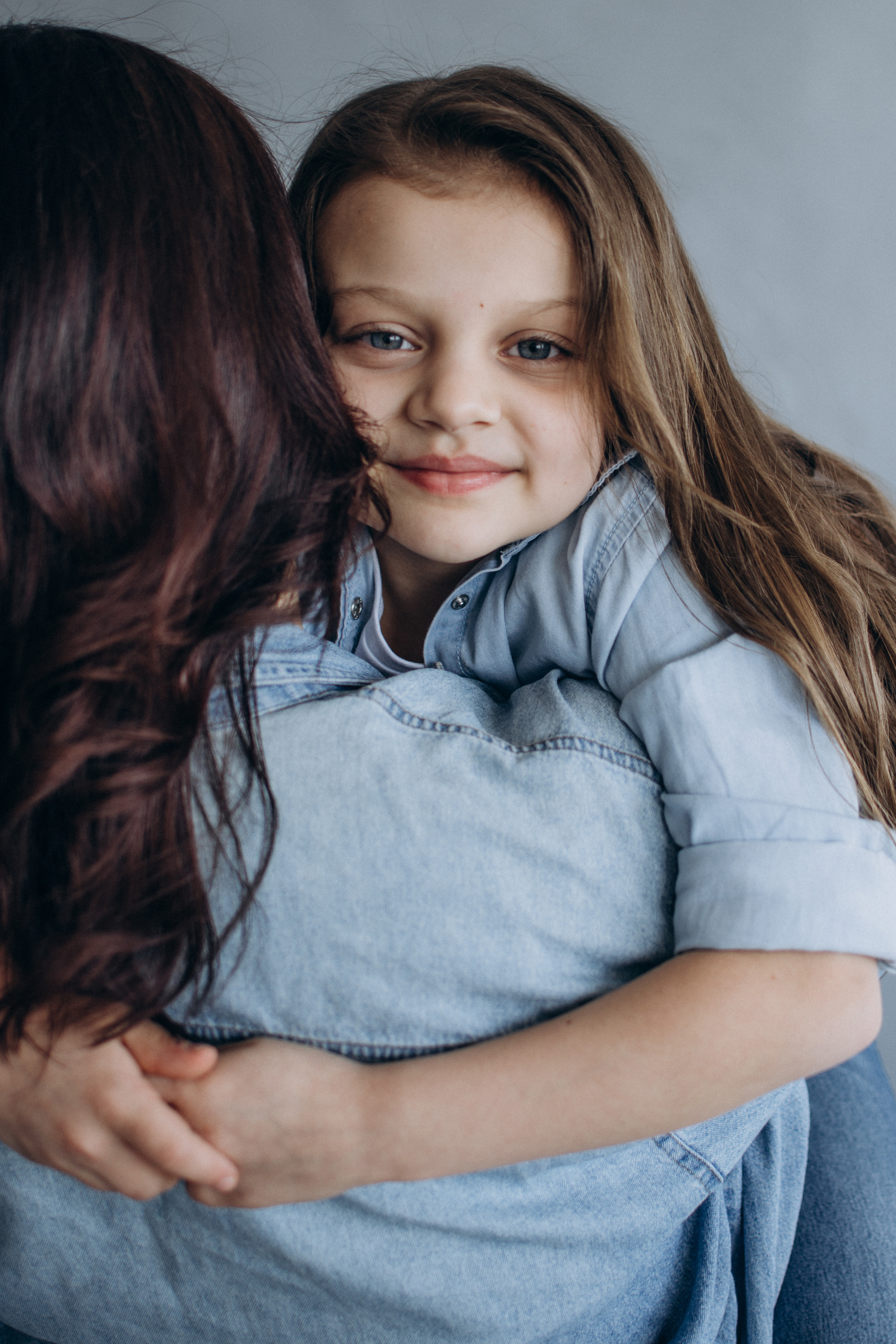 Мама і донечка. Студійна сімейна фотосесія. Сімейний, дитячий та індивідуальний фотограф в м. Тернопіль, м. Львів