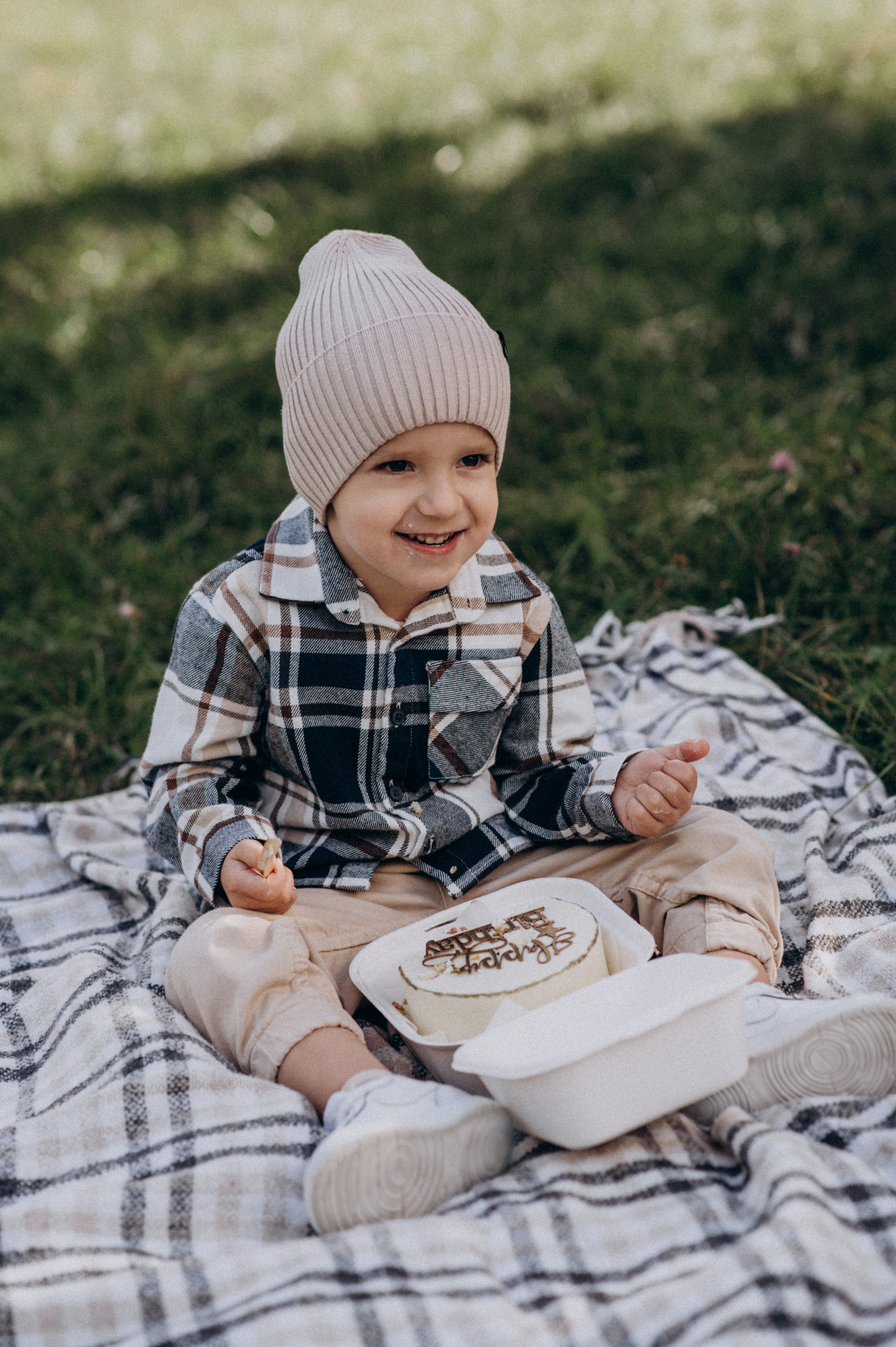 Сімейна дитяча фотосесія дня народження, cake smash. Сімейний, дитячий та індивідуальний фотограф в м. Тернопіль, м. Львів