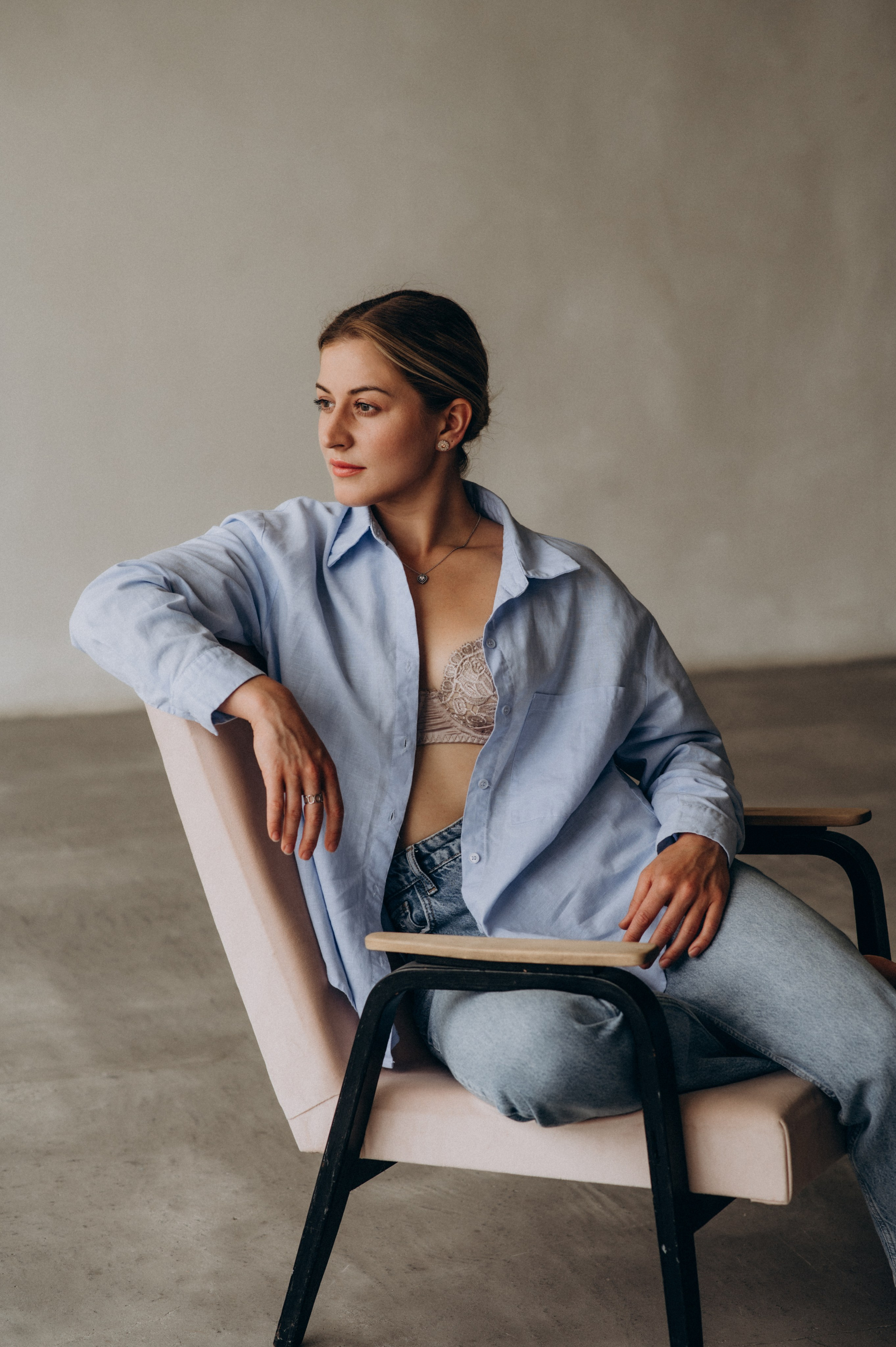 Індивідуальна фотосесія у студії Тернопіль, індивідуальна зйомка Львів. Сімейний, дитячий та індивідуальний фотограф в м. Тернопіль, м. Львів