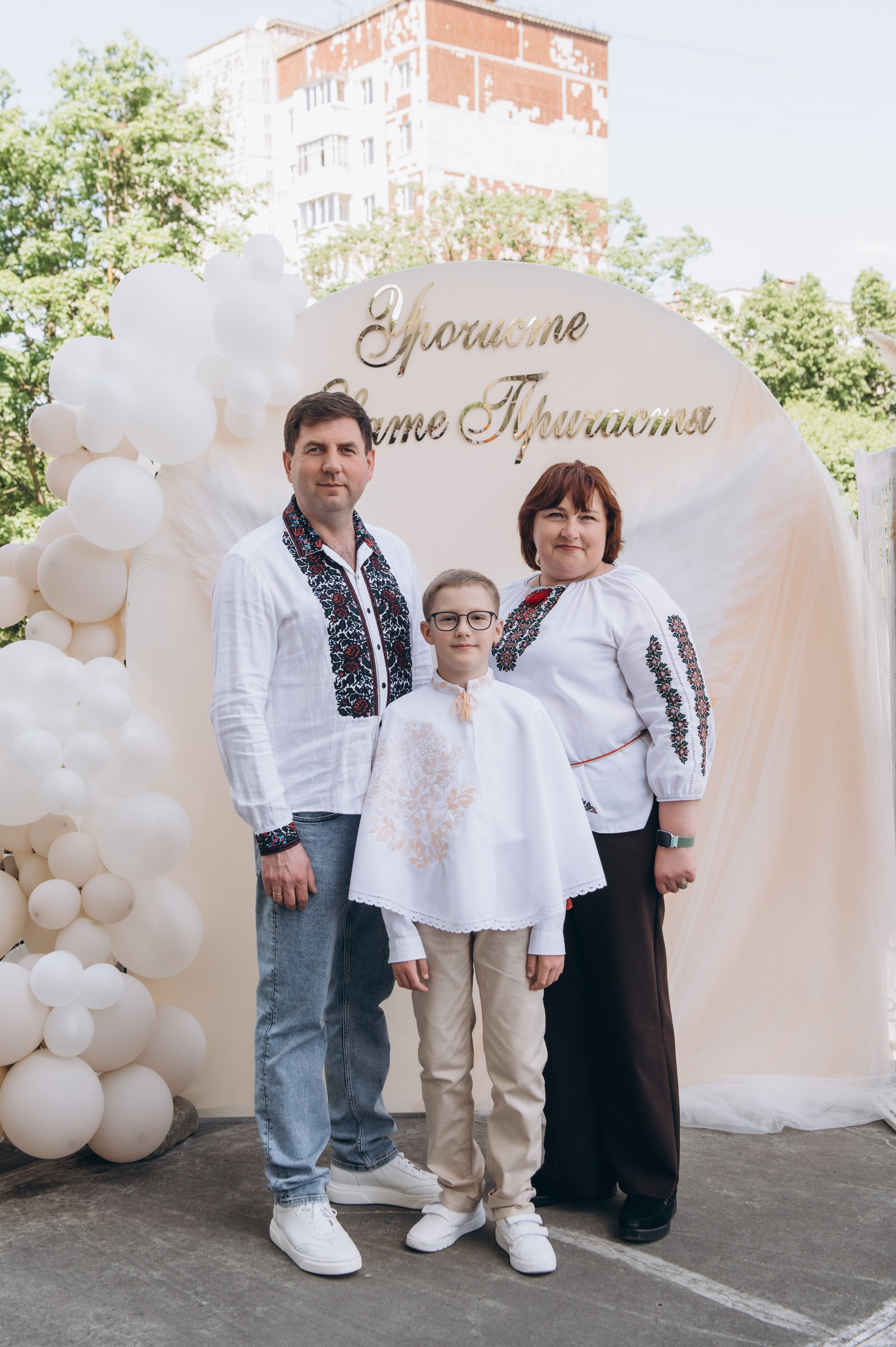 Фотосесія Причастя Тернопіль церква Св Михаїла, фотограф на Причастя Тернопіль, фотосесія Літургії Причастя Тернопіль. Сімейний, дитячий та індивідуальний фотограф в м. Тернопіль, м. Львів