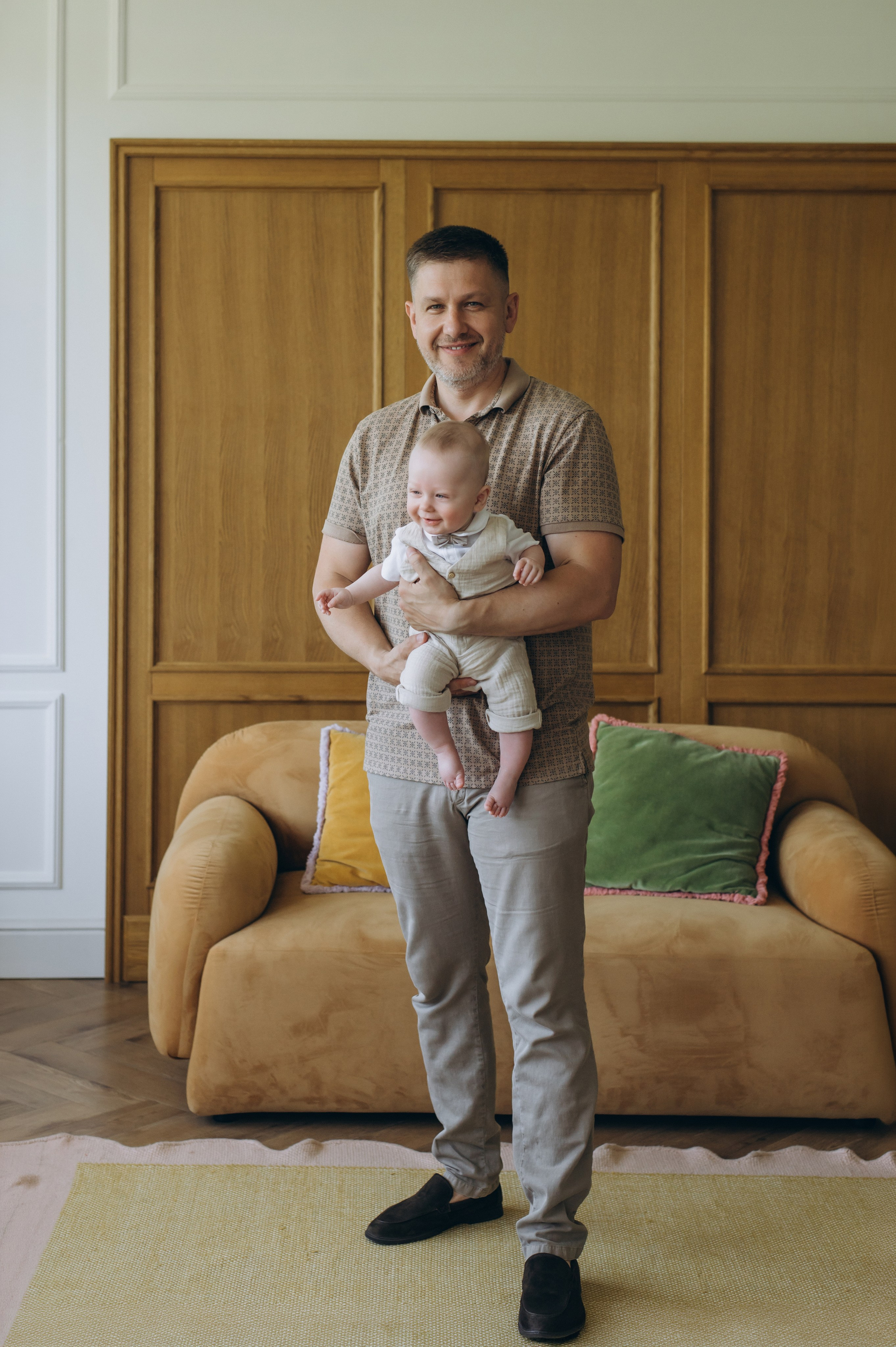 Сімейна фотосесія у студії Тернопіль, сімейний фотограф Тернопіль, сімейна зйомка Львів, фотосесія двійнят, фотосесія близнюків. Сімейний, дитячий та індивідуальний фотограф в м. Тернопіль, м. Львів
