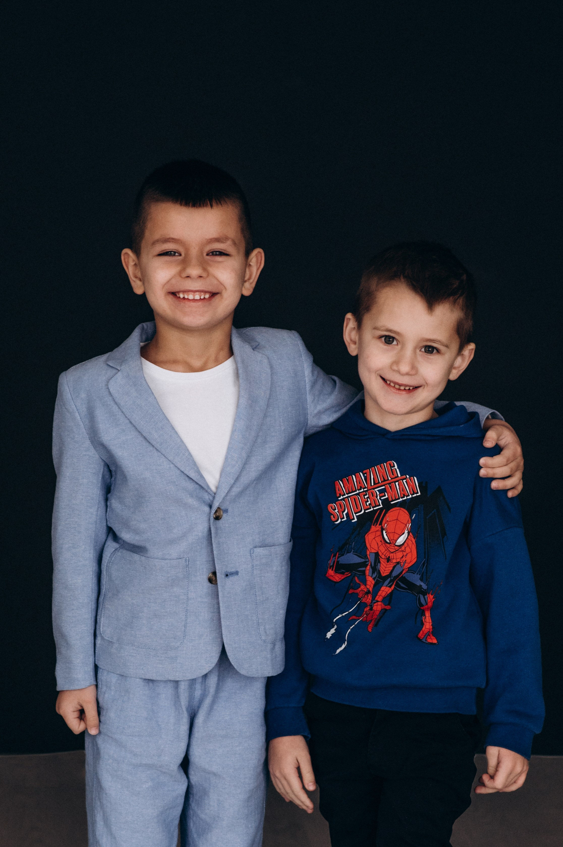 Фотосесія групи дитячого садочку, фотосесія на віньєтки, зйомка дітей в студії. Сімейний, дитячий та індивідуальний фотограф в м. Тернопіль, м. Львів