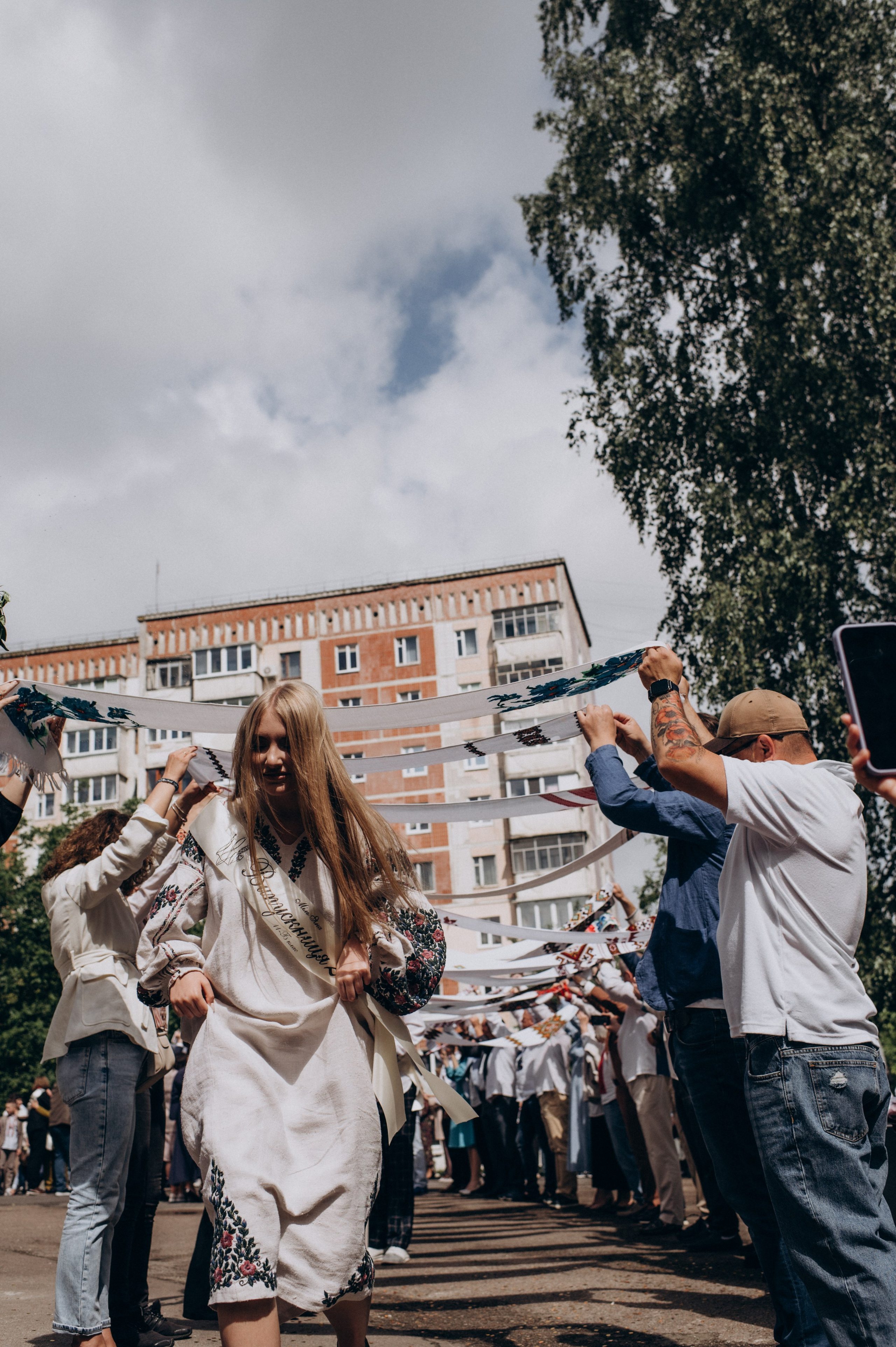 Фотосесія останнього дзвоника, фотосесія випускників Тернопіль, випускний 2024. Сімейний, дитячий та індивідуальний фотограф в м. Тернопіль, м. Львів